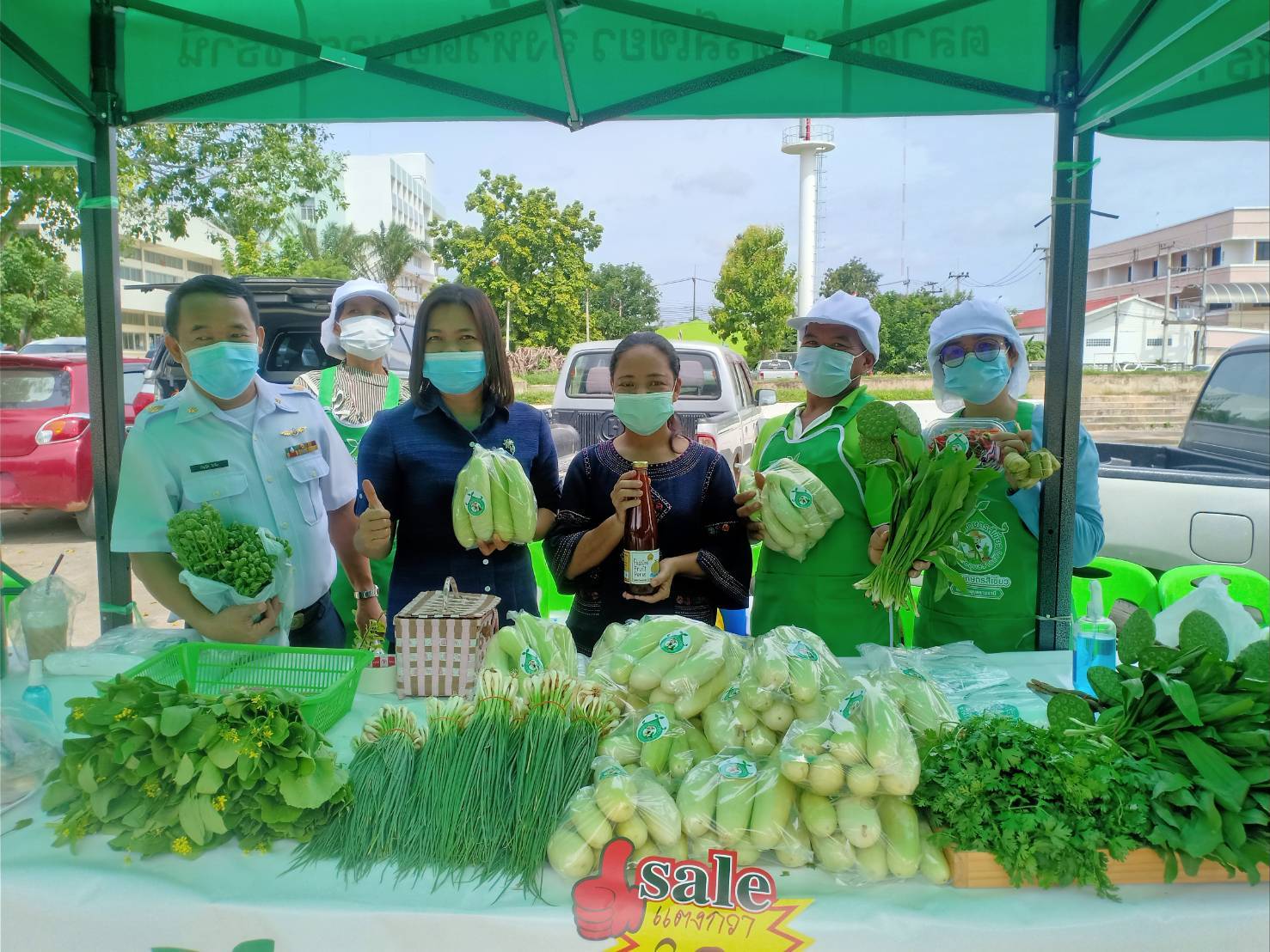 ประมงอำเภอพิบูลมังสาหาร ร่วมหัวหน้าส่วนราชการเปิดกิจกรรมตลาดเกษตรสีเขียว อำเภอพิบูลมังสาหาร จังหวัดอุบลราชธานี..คลิก