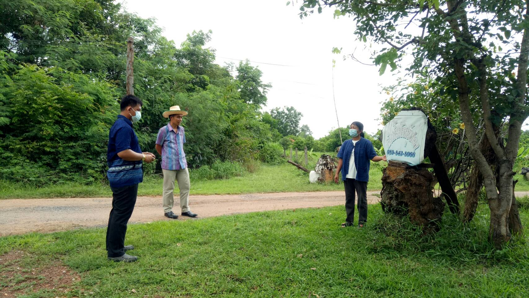 วันที่ 30 กรกฎาคม 2564  จัดเตรียมความพร้อมด้านข้อมูลพร้อมทำคลิปวิดีโอประวัติและผลงานของนางลำพูน ขันเดช ซึ่งเป็นตัวแทนเกษตรกรดีเด่น..คลิก