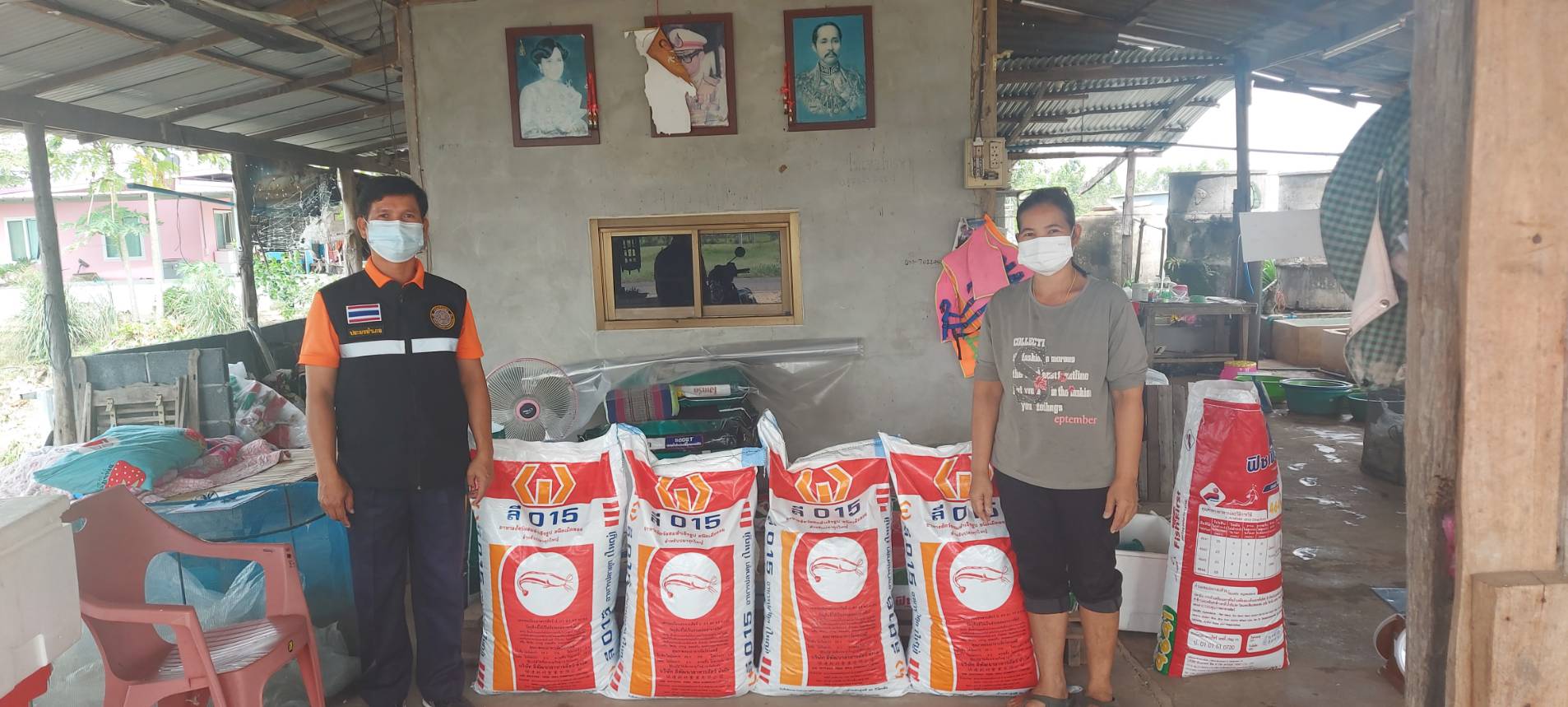 สำนักงานประมงจังหวัดศรีสะเกษ ร่วมมอบปัจจัยการผลิต..คลิก