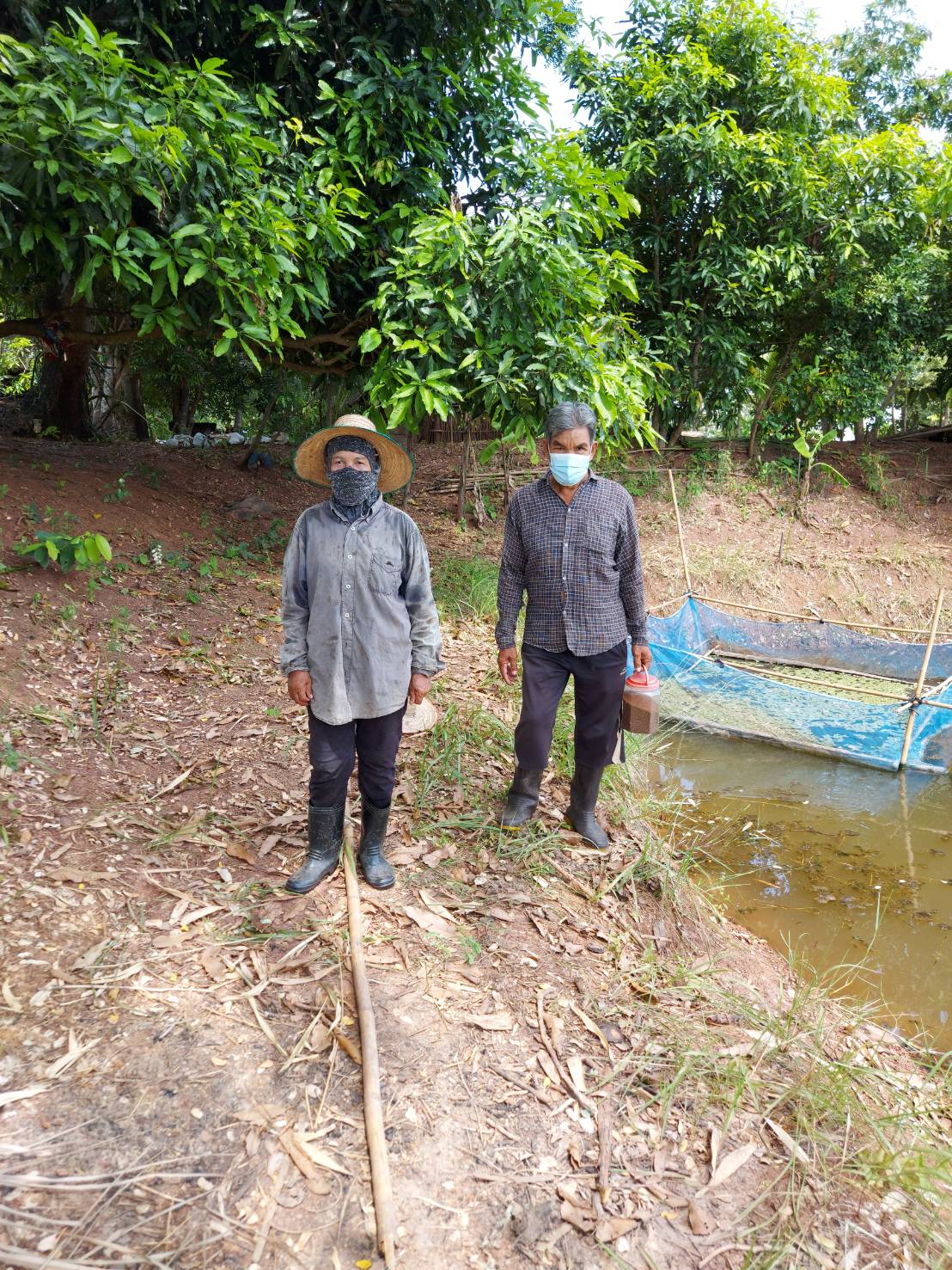 วันที่ 6 สิงหาคม 2564 นายประหยัด ยืดยาว ประมงอำเภอเมือง  ออกปฏิบัติงานในพื้นที่ตำบลกุดจิก เพื่อติดตามการดำเนินงานของเกษตรกรที่เข้าร่วมโครงการศูนย์เรียนรู้การเพิ่มประสิทธิภาพการผลิตสินค้าเกษตร..คลิก