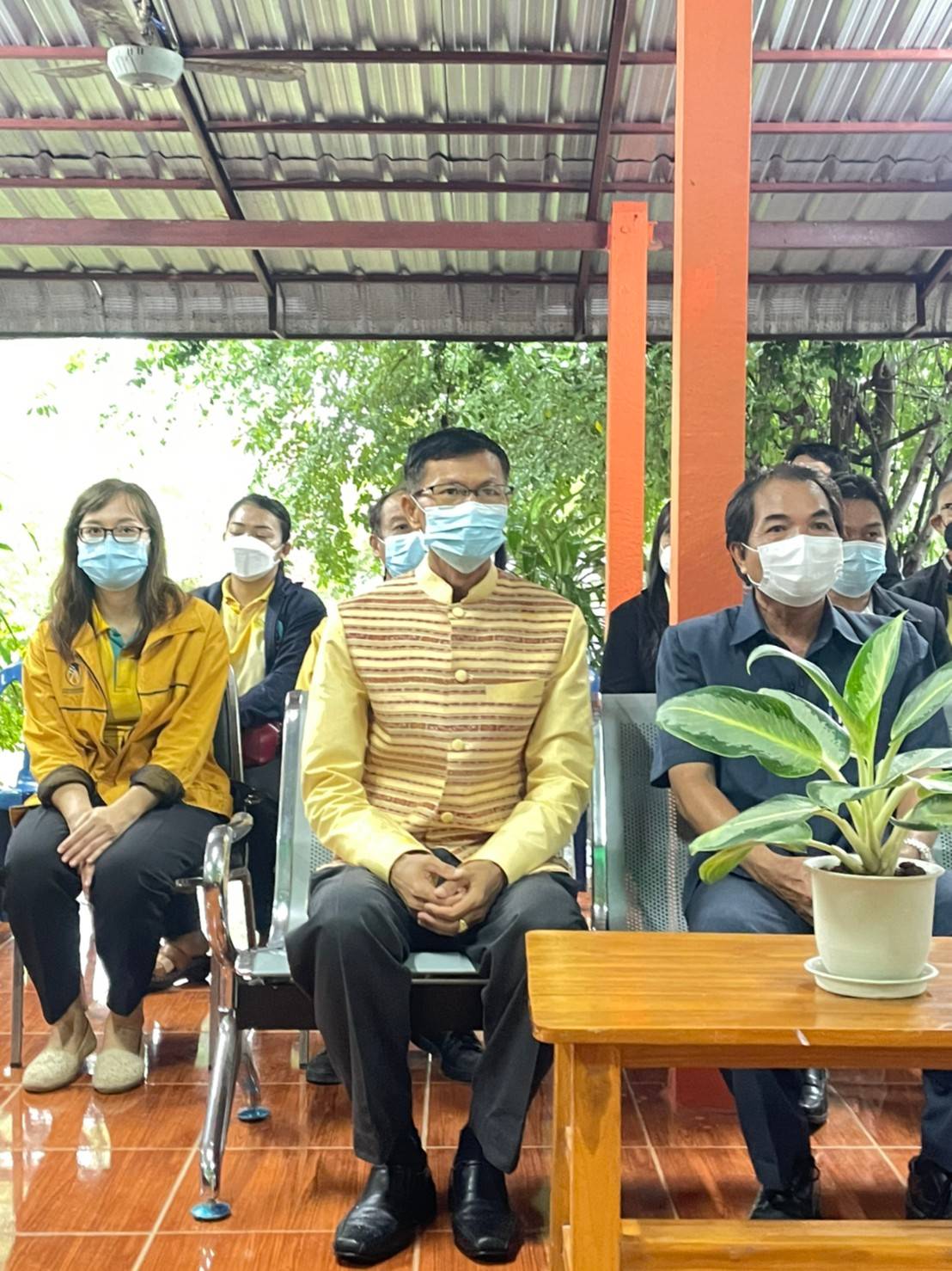 ร่วมและลำเลียงพันธุ์ปลายี่สกเทศ จำนวน ๕๐,๐๐๐ ตัว สนับสนุนกิจกรรมโครงการคลินิกเกษตรเคลื่อนที่ในพระราชานุเคราะห์ฯ