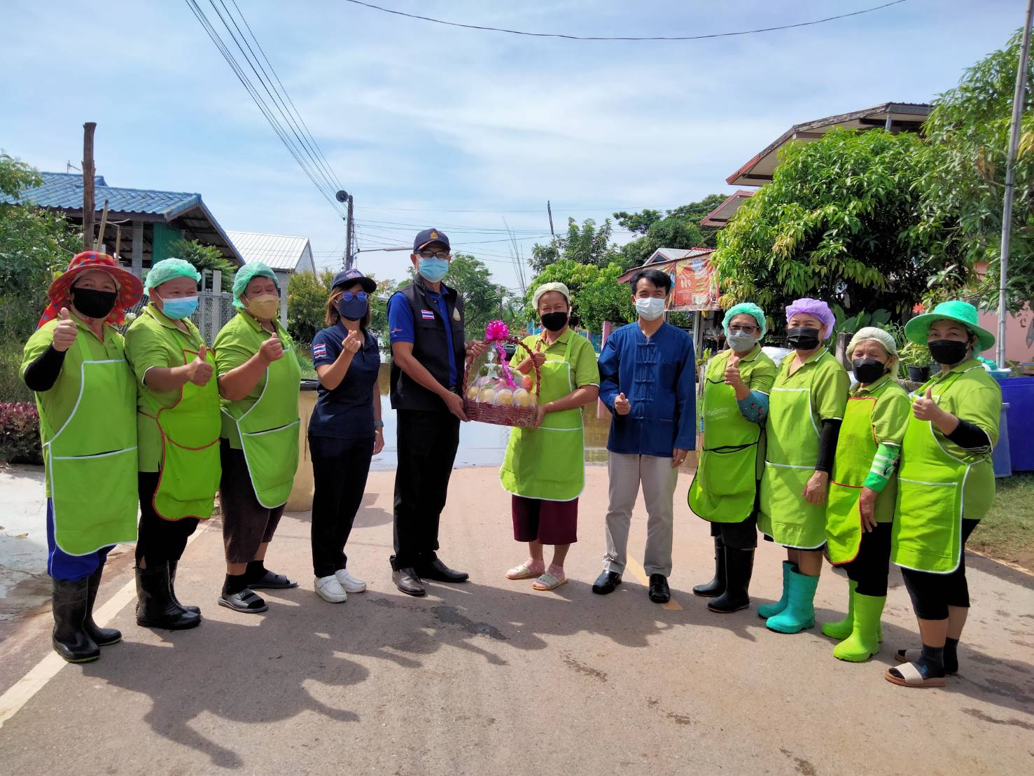 วันที่ 27 ตุลาคม 2564 นายบุญหลาย กุลนารัตน์ ประมงจังหวัดหนองบัวลำภู ตรวจเยี่ยมให้กำลังใจกลุ่มแปรรูปสัตว์น้ำบ้านท่าลาด ตำบลหนองเรือ อำเภอโนนสัง จังหวัดหนองบัวลำภู..คลิก