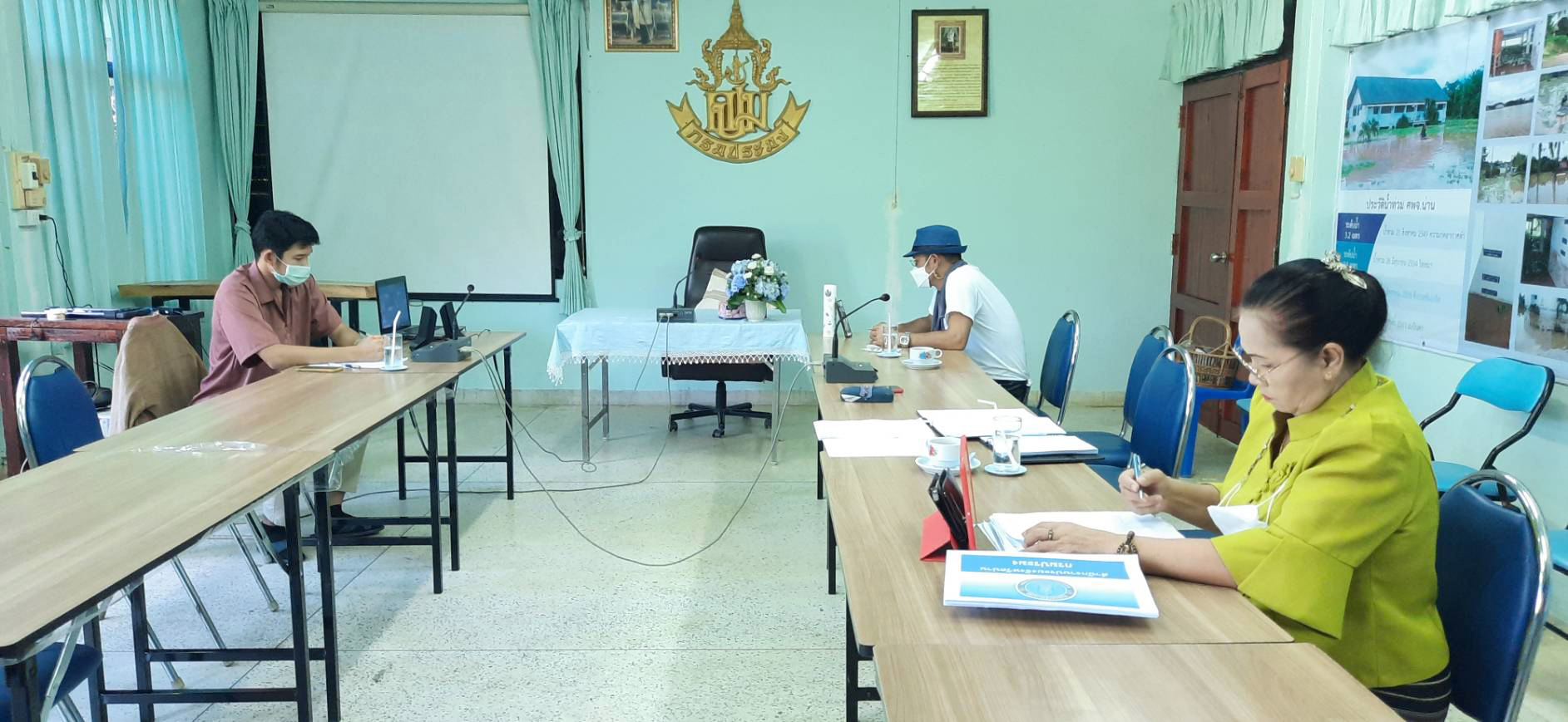 ประมงจังหวัดน่าน  ผู้อำนวยการศูนย์วิจัยและพัฒนาการเพาะเลี้ยงสัตว์น้ำจืดน่าน  หัวหน้าหน่วยป้องกันและปราบปรามประมงน้ำจืดเขื่อนสิริกิติ์ อุตรดิตถ์ ประชุมคณะกรรมการขับเคลื่อนนโยบายของกรมประมง (FC)..คลิก