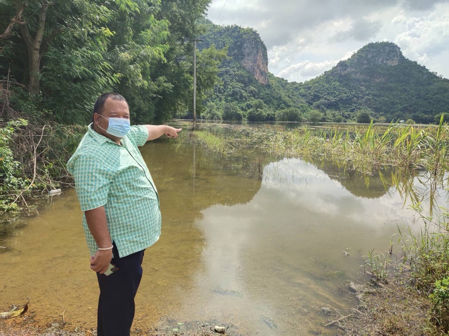 ตรวจสอบความเสียหายเพื่อให้ความช่วยเหลือเกษตรกรผู้ประสบภัยพิบัติอุทกภัยด้านประมง..คลิก