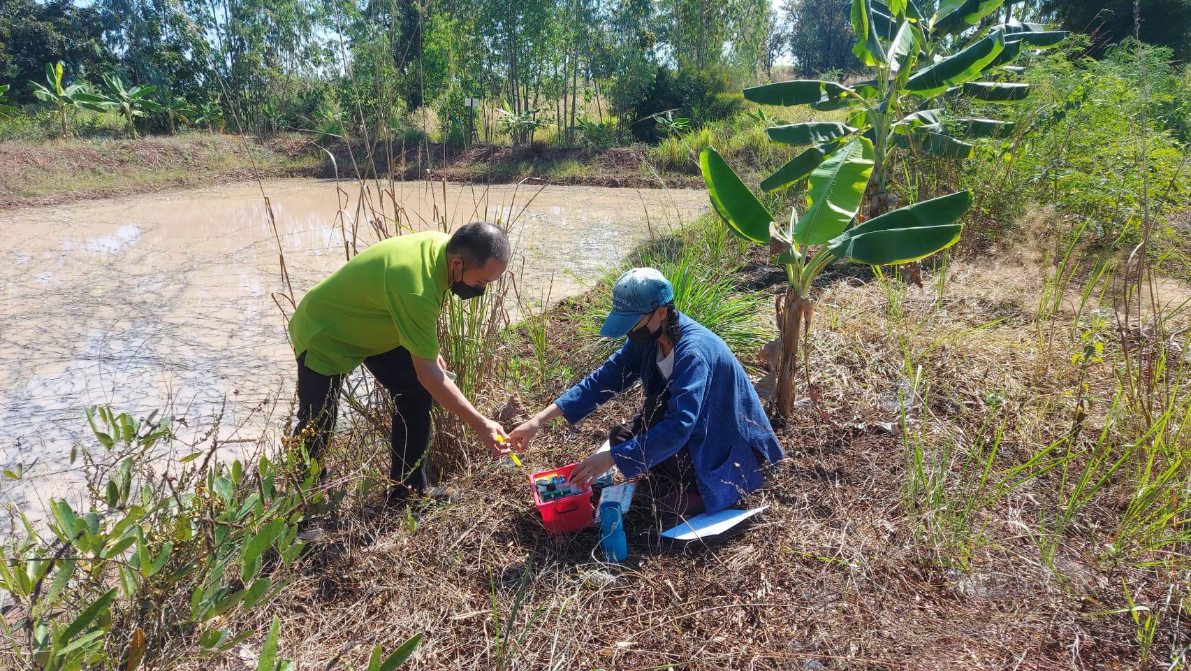 วันที่ 5 มกราคม 2565 นางสาวมลฤดี ลิ้มสุวรรณ ประมงอำเภอศรีบุญเรือง ปฏิบัติงานชี้แจงรายละเอียด โครงการ ส่งเสริมอาชีพประมง กิจกรรมส่งเสริมเกษตรเชิงรุกด้านการประมง (Zoning by Agri Map) ประจำปีงบประมาณ 2565..คลิก