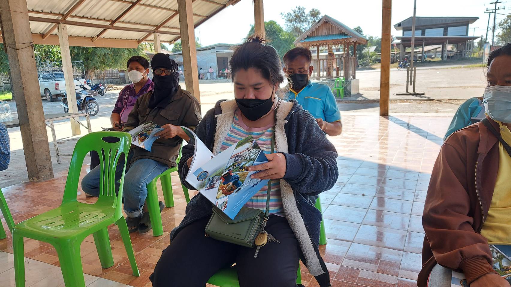 อบรมเกษตรกรโครงการ zoning by agri map ณ บ้านป่าก่อ ตำบลป่าก่อ  อำเภอชานุมาน  จังหวัดอำนาจเจริญ..คลิก