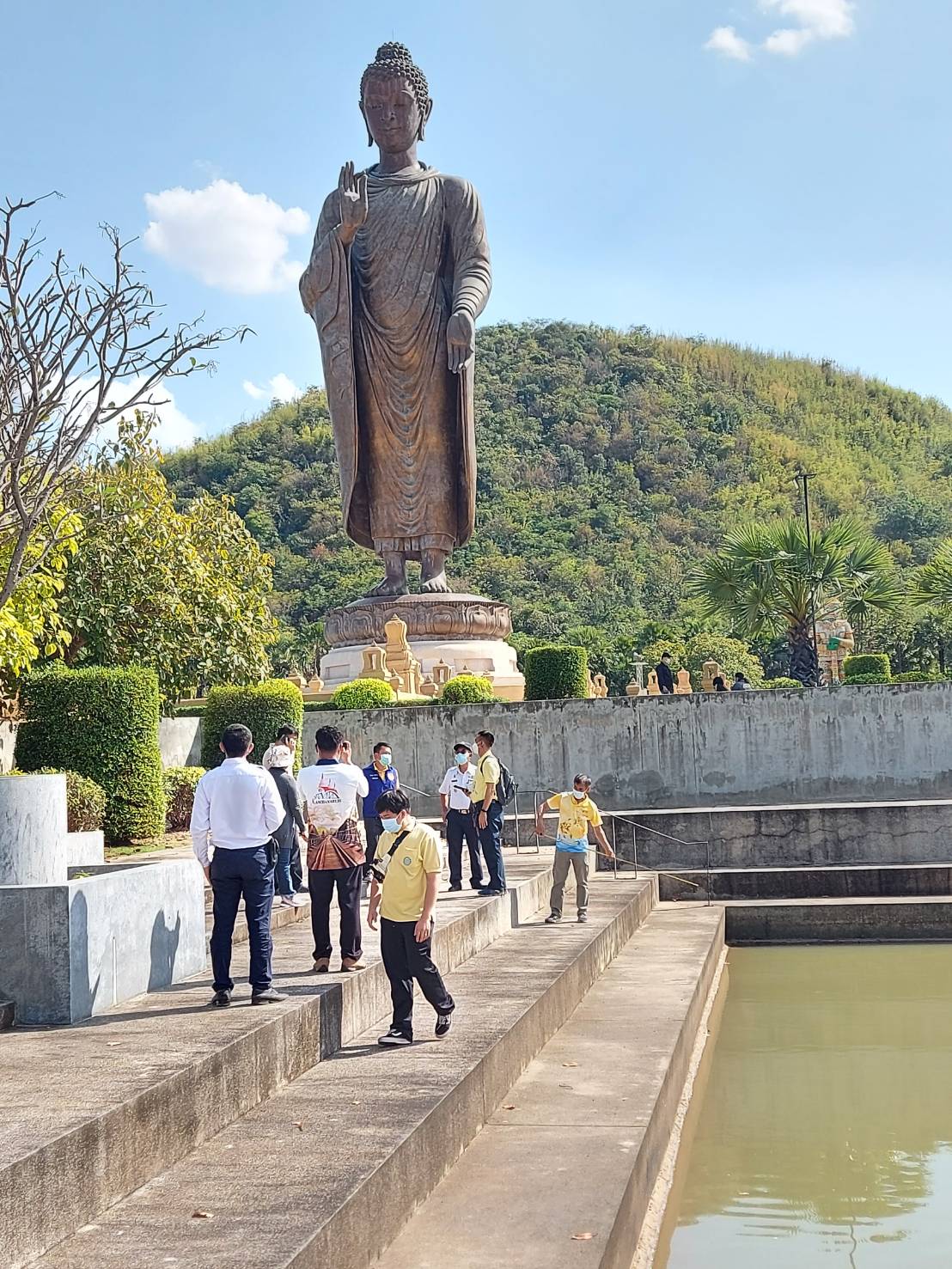 ร่วมลงพื้นที่เตรียมสถานที่ปล่อยพันธุ์สัตว์น้ำ เนื่องในโอกาสวันคล้ายวันเกิดเจ้าคุณพระสินีนาฏ พิลาสกัลยาณี..คลิก
