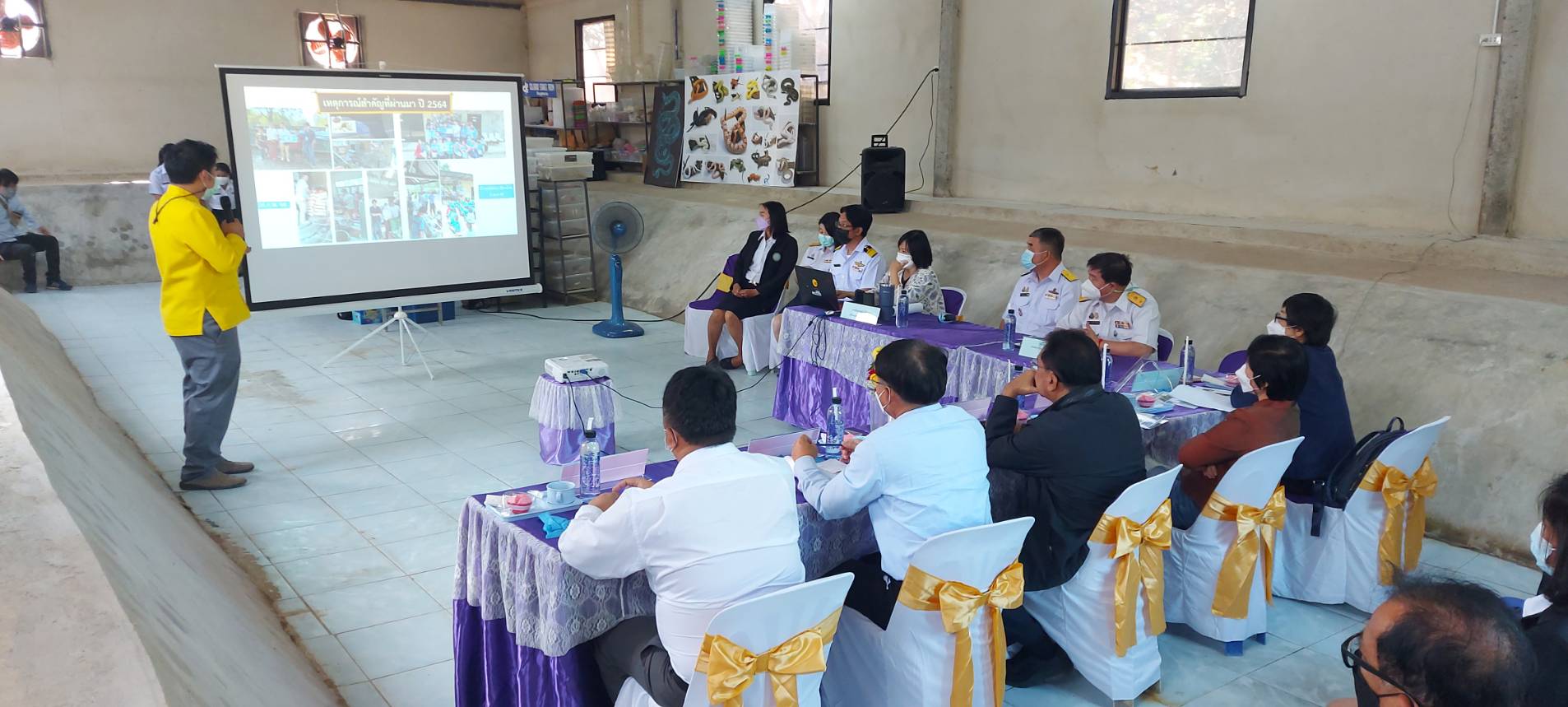 ต้อนรับคณะกรรมการตรวจประเมินเกษตรดีเด่นระดับประเทศด้านประมงและร่วมรับฟังการตรวจประเมินฟาร์มเพาะเลี้ยงกบสวยงาม ณ ศรีบุญชูฟาร์ม..คลิก