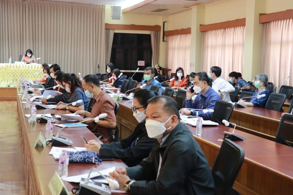 เข้าร่วมประชุมกับคณะกรรมาธิการติดตาม เสนอแนะ และเร่งรัดการปฏิรูปประเทศ และการจัดทำและดำเนินการตามยุทธศาสตร์ชาติ..คลิก