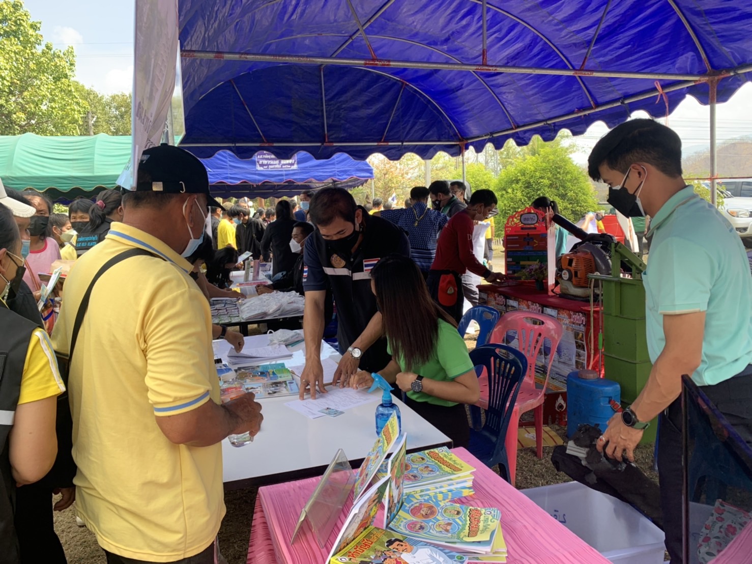 ร่วมงานโครงการประชาสัมพันธ์ให้ความรู้เกี่ยวกับการจัดที่ดินทำกินให้ชุมชนตามนโยบายรัฐบาล (คทช.) และพิธีมอบสมุดประจำตัวแก่ผู้ได้รับการจัดที่ดินทำกินให้ชุมชนตามนโยบายรัฐบาล (คทช.)..คลิก
