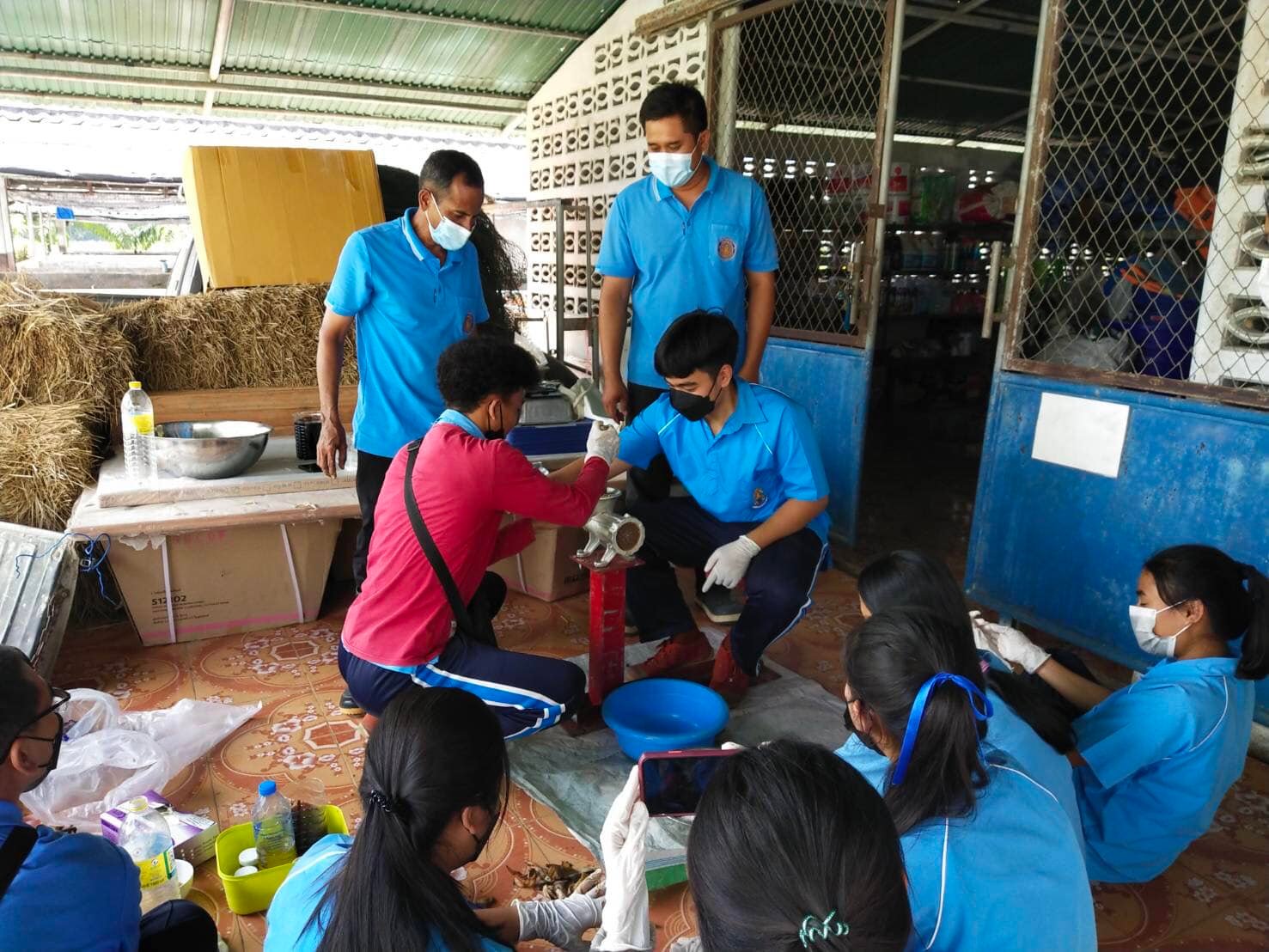 โครงการส่งเสริมอาชีพประมง กิจกรรมสนับสนุนและส่งเสริมการเพาะเลี้ยงสัตว์น้ำ  กิจกรรมย่อยส่งเสริมเยาวชนนักเพาะเลี้ยง ประจำปีงบประมาณ 2565..คลิก