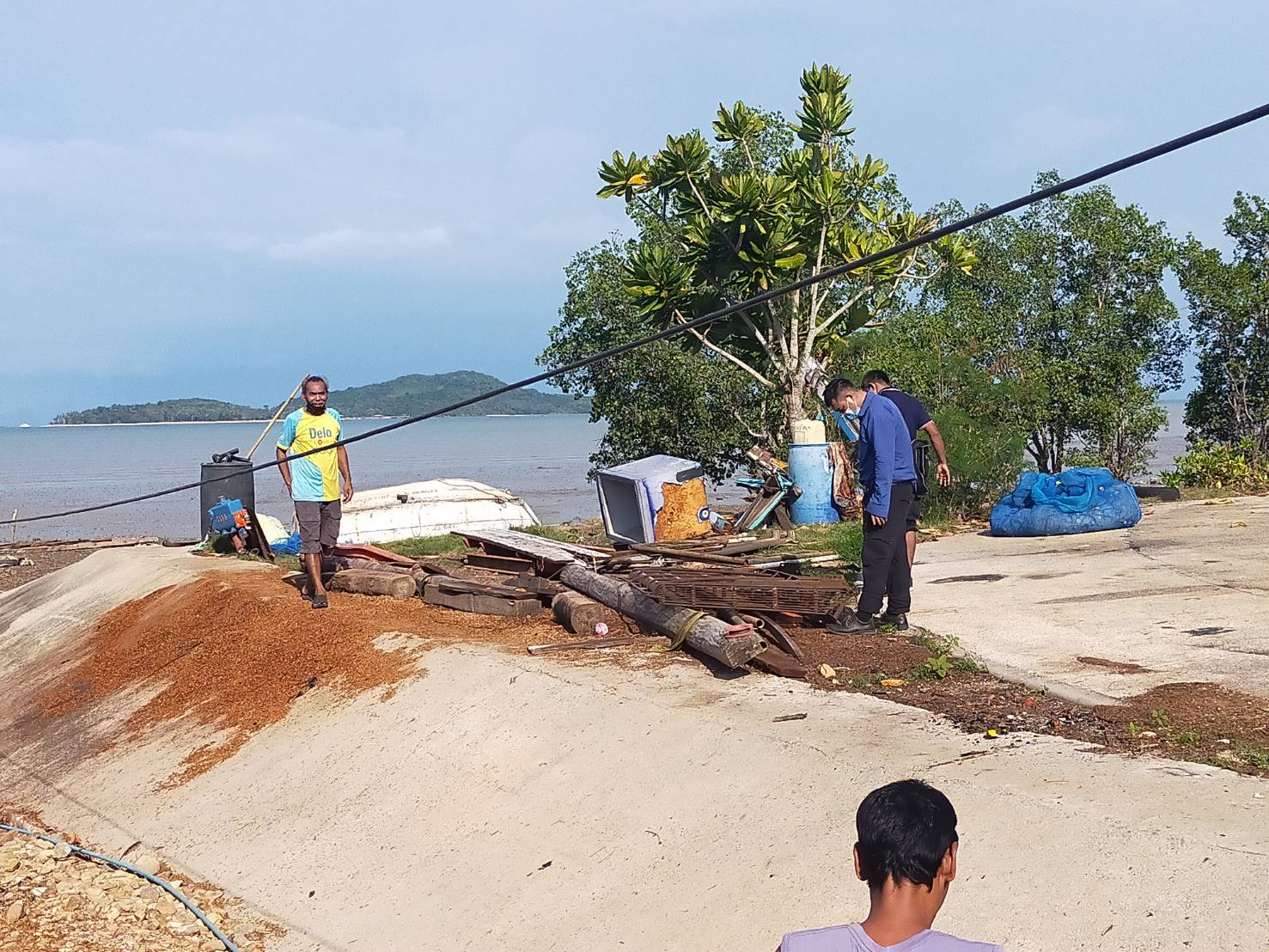 ตรวจเรือและเครื่องมือประมงพาณิชย์ ก่อนออกทำการประมงในคราวแรก สำหรับรอบปีการประมง 2565-2566..คลิก