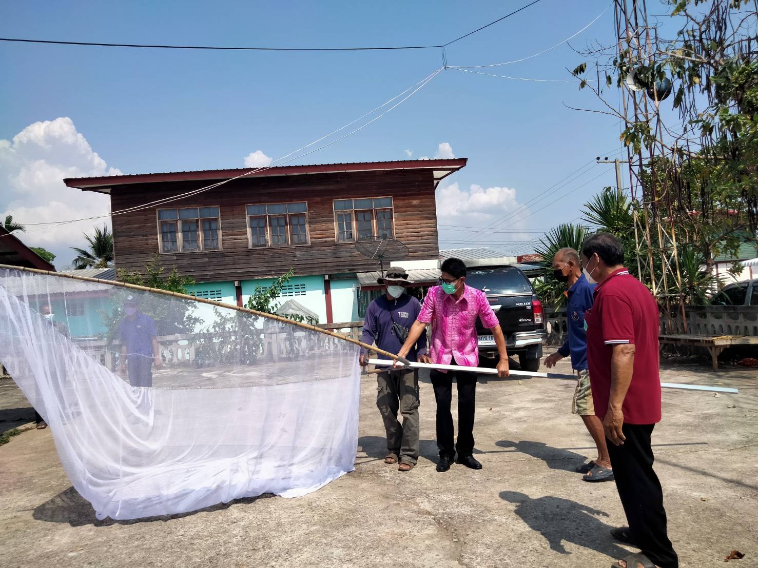 วันที่ 17 มีนาคม 2565 ส่งมอบชุดอุปกรณ์จับปลาซิวแก้ว ให้กับองค์กรชุมชนประมงท้องถิ่นบ้านโคกใหญ่ หมู่ที่ 1 ตำบลโคกใหญ่ อำเภอโนนสัง..คลิก