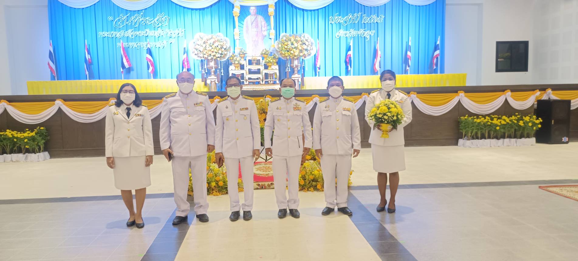 ประมงจังหวัดพัทลุง เข้าร่วมพิธีถวายราชสักการะเนื่องในวันที่ระลึกพระบาทสมเด็จพระนั่งเกล้าเจ้าอยู่หัว พระมหาเจษฎาราชเจ้าและพิธีวันข้าราชการพลเรือน ประจำปี 2565..คลิก