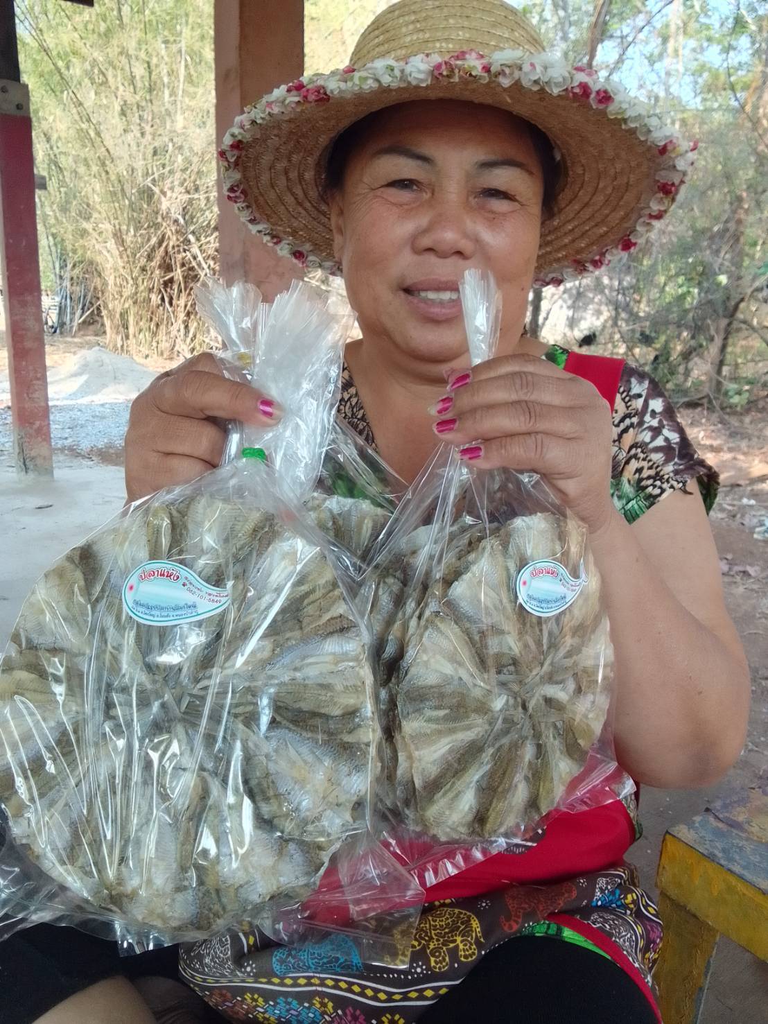 วันที่ 7 เมษายน 2565 นายวิทยา ประเสริฐสังข์ ประมงอำเภอโนนสัง ติดตามและเยี่ยมเยียนกลุ่มหลานปู่ตาแปรรูปปลาบ้านโคกใหญ่..คลิก