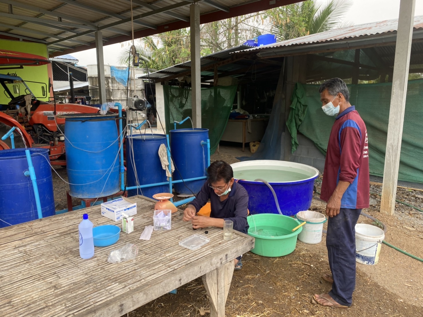 วันที่ 14 เมษายน 2565 นายไพศาล ศรีคูณ นักวิชาการประมง ปฏิบัติงานทบทวนและเสริมสร้างองค์ความรู้กิจกรรมการเพาะพันธุ์ปลาตะเพียนด้วยชุดเพาะพันธุ์ปลาเคลื่อนที่..คลิก