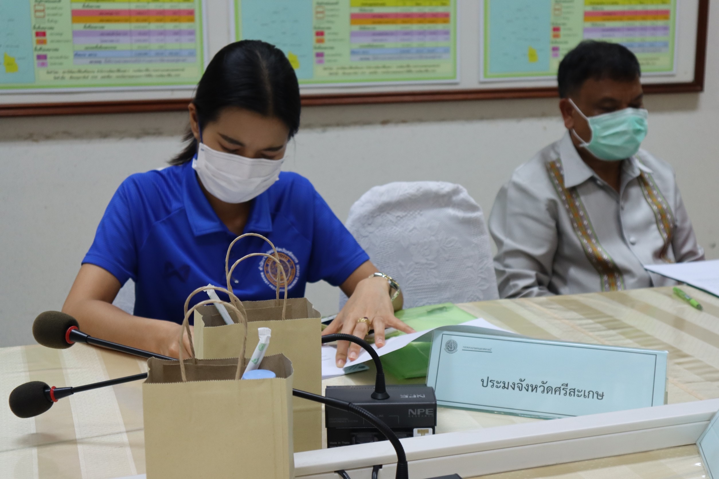 นายกิตติพงษ์ ลีลาศสง่างาม ประมงจังหวัดศรีสะเกษ มอบหมายให้นางสาวชุติพร ฟูปิง หัวหน้ากลุ่มบริหารและยุทธศาสตร์ เข้าร่วมประชุมคณะทำงานโครงการร้านอาหารวัตถุดิบปลอดภัยเลือกใช้สินค้า Q (Q Restaurant)..คลิก