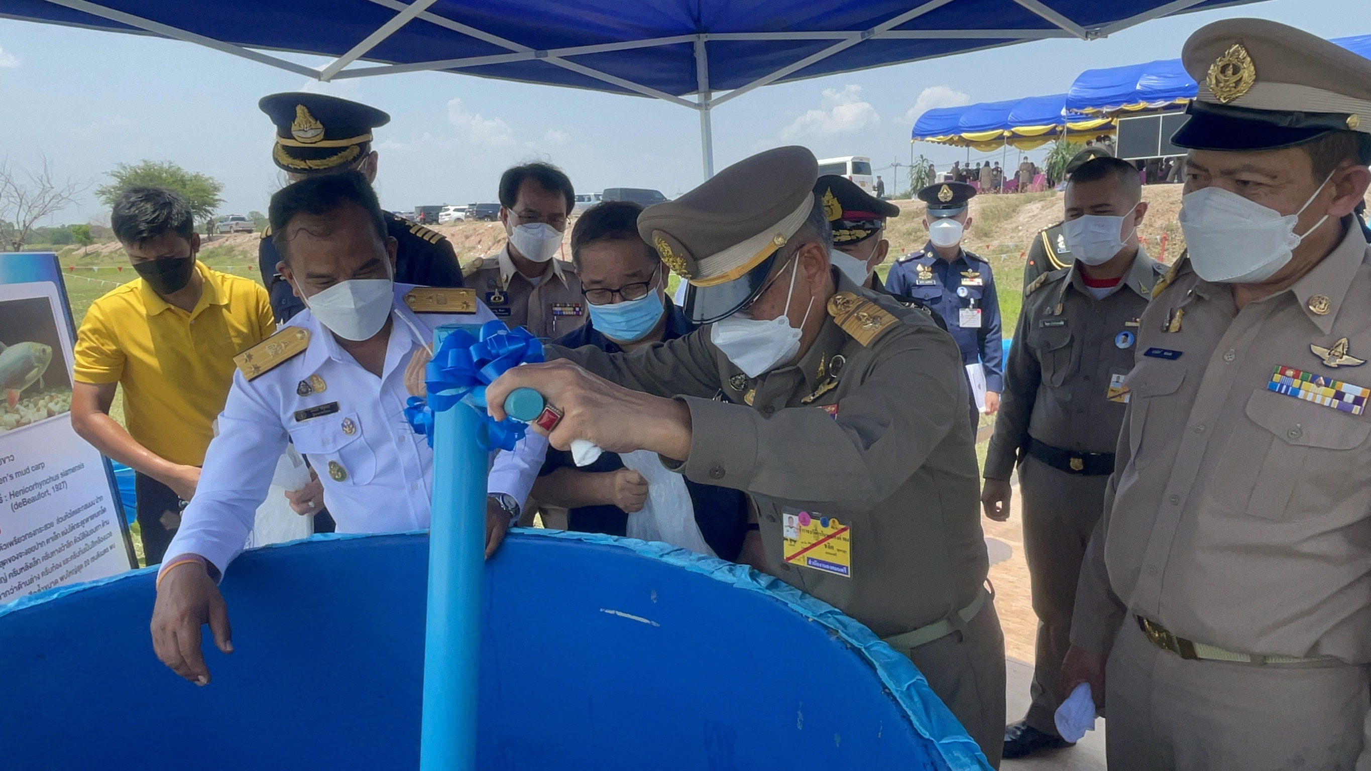 องคมนตรีลงพื้นที่ติดตามการดำเนินงานโครงการอันเนื่องมาจากพระราชดำริจังหวัดกาญจนบุรี..คลิก