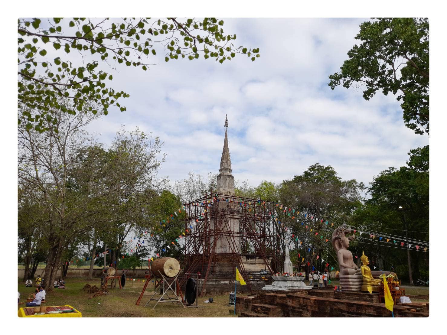 วันที่ 4 พฤษภาคม 2565 นายเมธา ตาลเหล็ก ประมงอำเภอนากลาง ร่วมพิธีเปิดงานสักการะองค์พระธาตุเมืองพิณ (สรงกู่ บูชาไฟ)  ประจำปี 2565 ณ วัดพระธาตุเมืองพิณ บ้านโนนธาตุ หมู่ที่ 7 ตำบลฝั่งแดง อำเภอนากลาง จังหวัดหนองบัวลำภู..คลิก