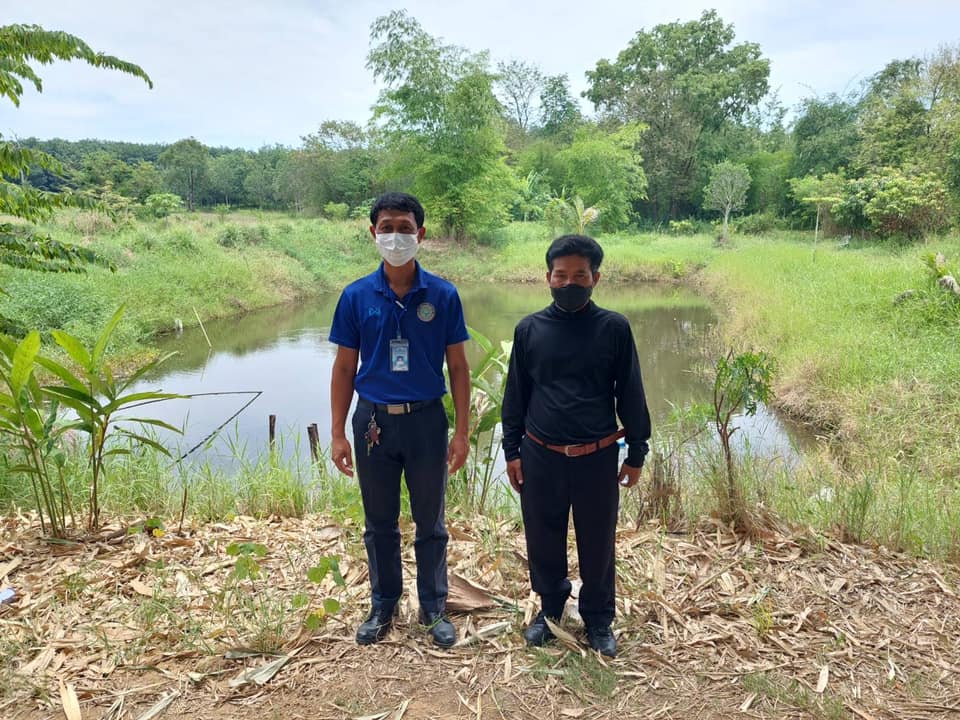 วันที่ 5 พฤษภาคม พ.ศ. 2565 นายธีรศักดิ์ ศรีร่องหอย นักวิชาการประมงปฏิบัติการ  ออกพื้นที่ปฏิบัติงานตรวจความพร้อมบ่อเพราะเลี้ยงสัตว์น้ำกิจกรรมส่งเสริมเกษตรทฤษฎีใหม่ด้านการประมง ประจำปีงบประมาณ พ.ศ. 2565ในพื้นที่ ตำบลบ้านโคก ตำบลกุดผึ้ง และตำบลนาด่าน อำเภอสุวรรณคูหา จังหวัดหนองบัวลำภู..คลิก