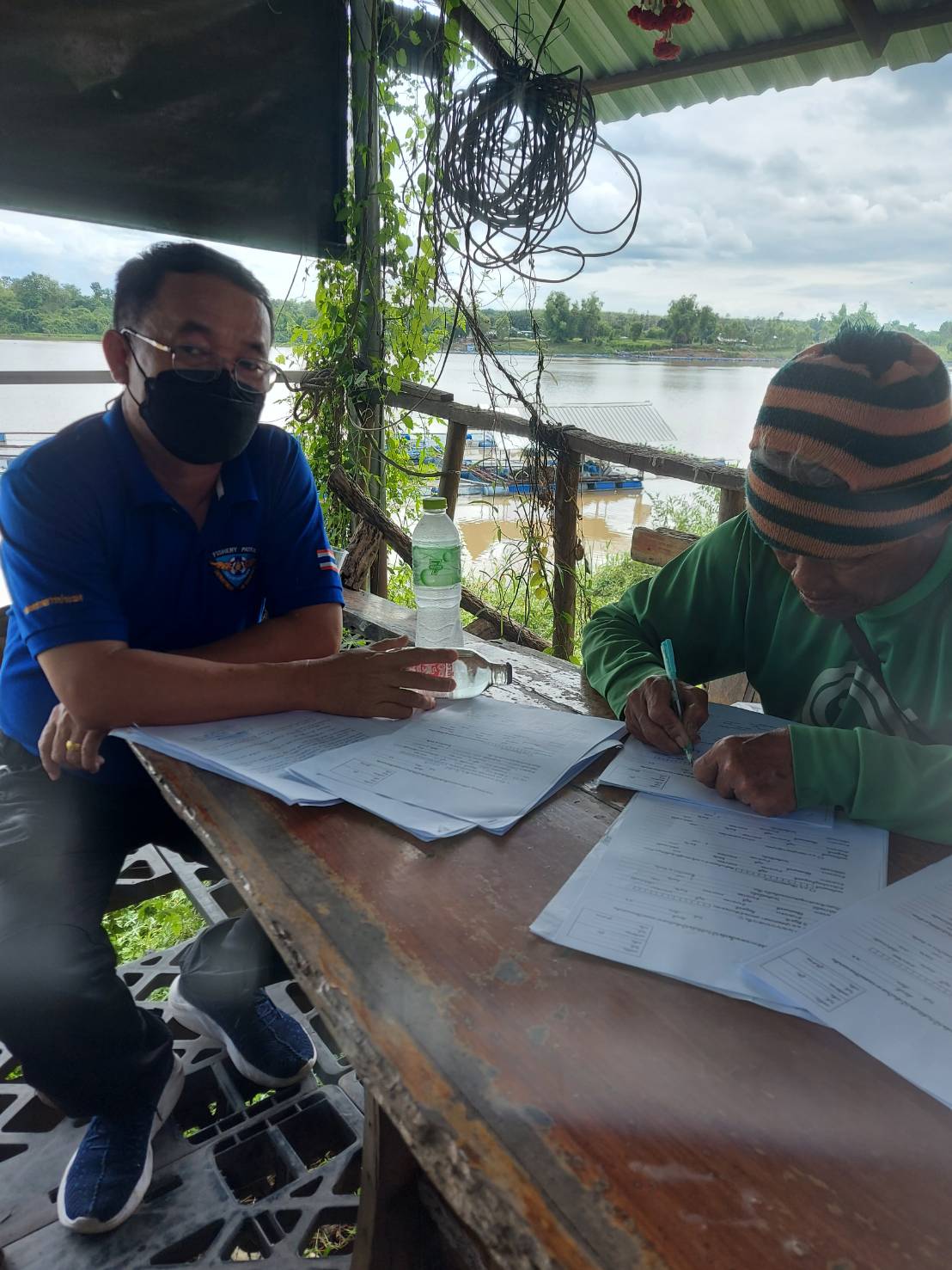 ประมงอำเภอพิบูลมังสาหาร ลงพื้นที่บ้านหนองโพธิ์ ตำบลโพธิ์ศรี อำเภอพิบูลฯ รับคำขออนุญาตเลี้ยงปลากระชัง..คลิก