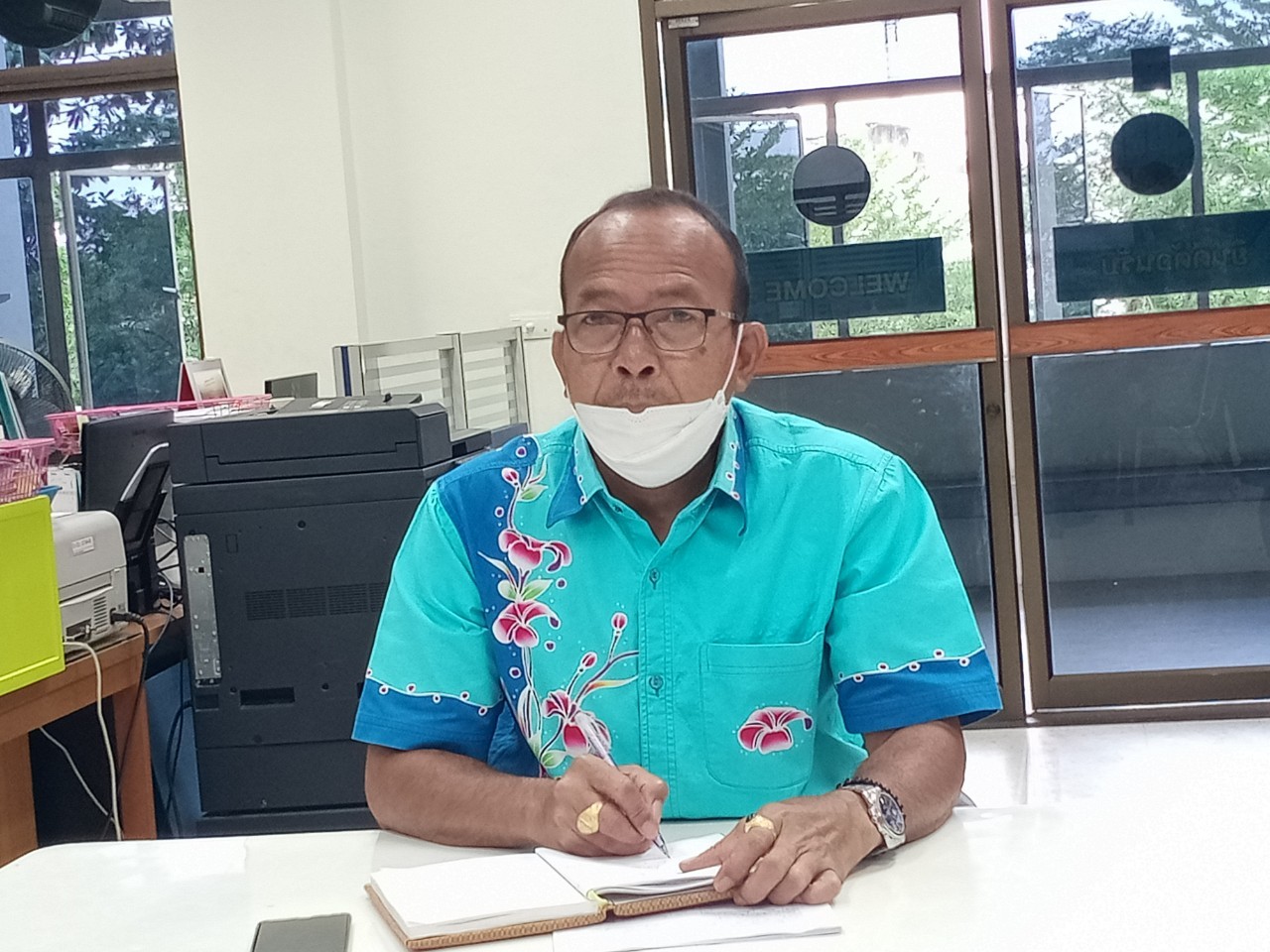จัดประชุมเชิงปฏิบัติการเพื่อทบทวนจัดทำแผนปฏิบัติราชการประจำปีของจังหวัด..คลิก