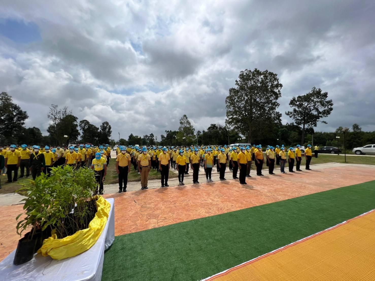 ประมงอำเภอเขื่องใน ร่วมกิจกรรมจิตอาสา และพิธีวางพารพุ่มเนื่องในโอกาสวันเฉลิมพระชนมพรรษาสมเด็จพระนางเจ้าฯ พระบรมราชินี    ..คลิก