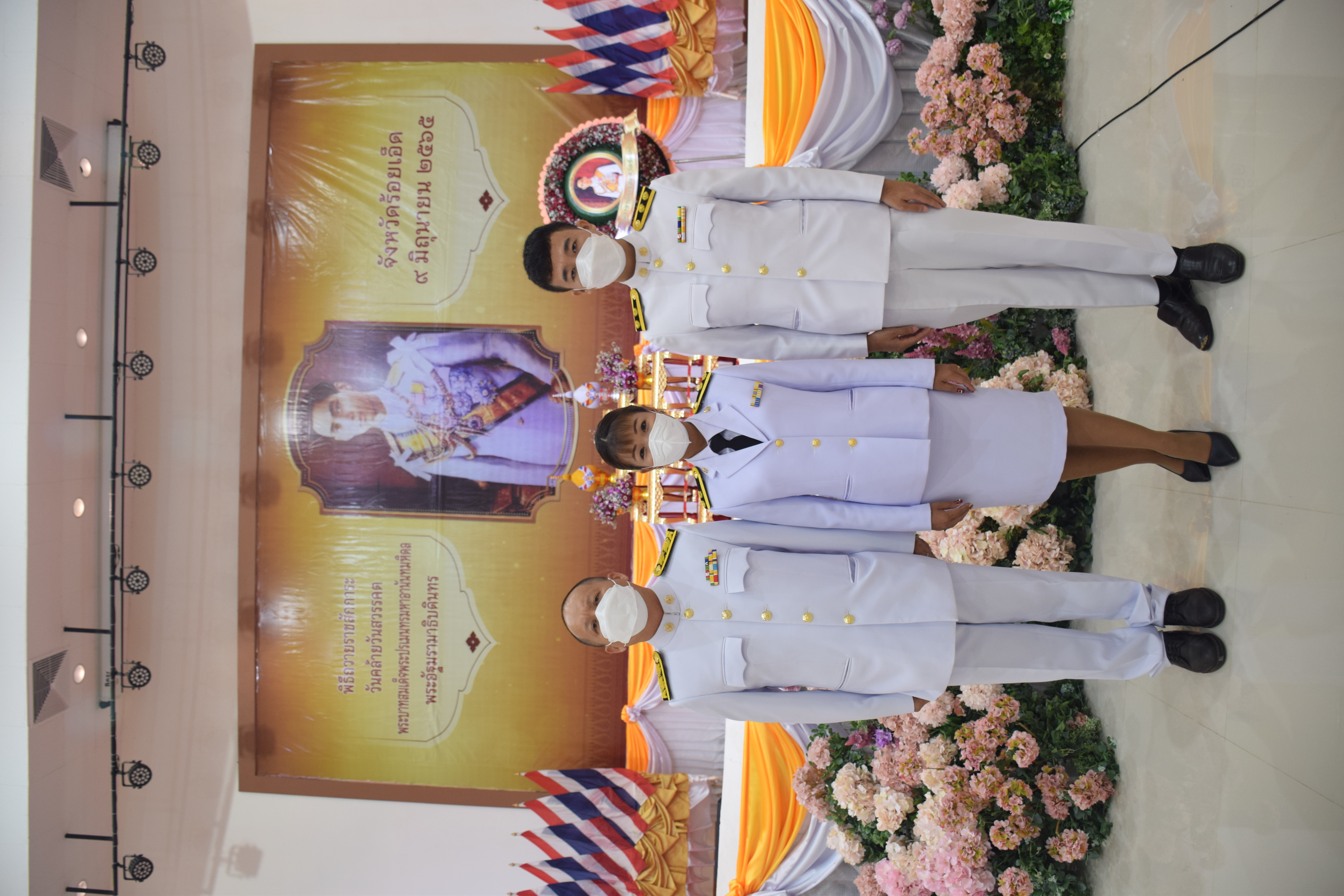 ร่วมพิธีถวายราชสักการะวันคล้ายวันสวรรคตพระบาทสมเด็จพระปรเมนทรมหาอานันทมหิดล พระอัฐมรามาธิบดินทร
