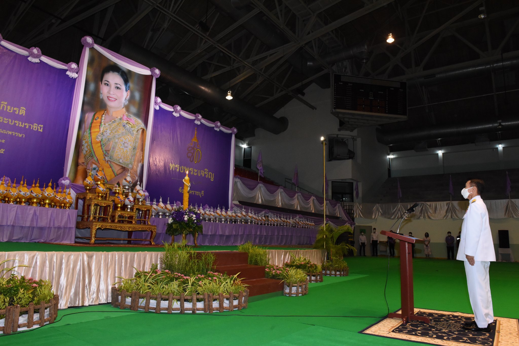 ร่วมพิธีถวายเครื่องราชสักการะและวางพานพุ่มและจุดเทียนถวายพระพรชัยมงคลเนื่องในโอกาสวันเฉลิมพระชนมพรรษาสมเด็จพระนางเจ้าฯ พระบรมราชินี 3 มิถุนายน 2565..คลิก