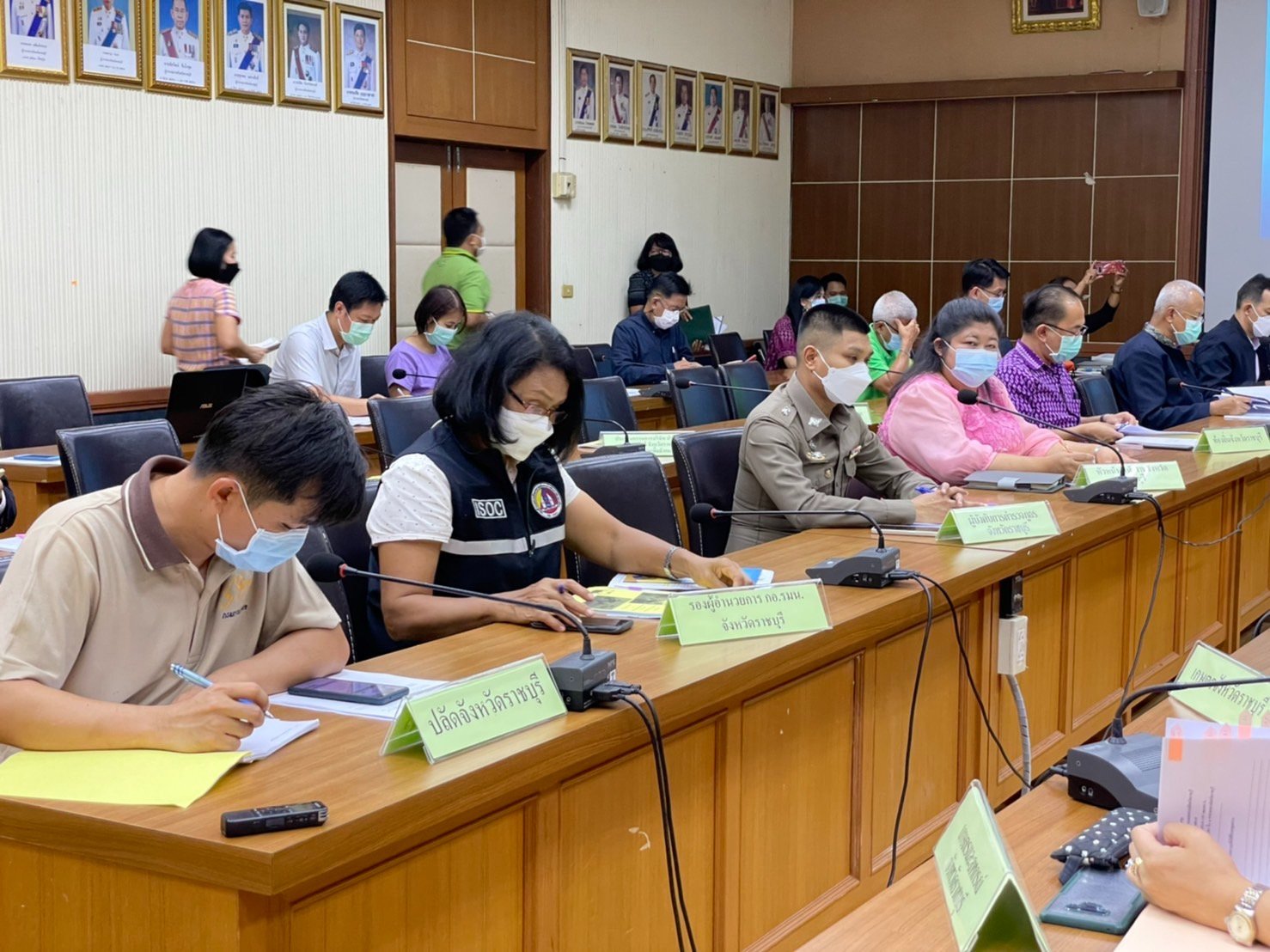 ประชุมคณะอนุกรรมการพัฒนาการเกษตรและสหกรณ์จังหวัดราชบุรี..คลิก