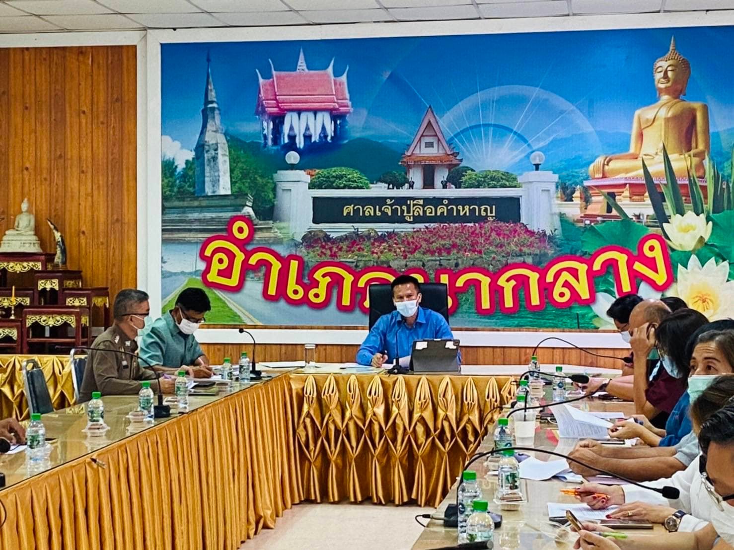 วันที่ 8 กรกฎาคม 2565 เวลา 13.30 น. นายเมธา ตาลเหล็ก ประมงอำเภอนากลาง เข้าร่วมประชุมคณะกรรมการบริหารศูนย์อำนวยการปฏิบัติการขจัดความยากจนและพัฒนาคนทุกช่วงวัยอย่างยั่งยืนตามหลักปรัชญาของเศรษฐกิจพอเพียง ระดับอำเภอ(คจพ.อ.) ณ ห้องประชุมที่ว่าการอำเภอนากลาง ชั้น 2 อำเภอนากลาง จังหวัดหนองบัวลำภู..คลิก