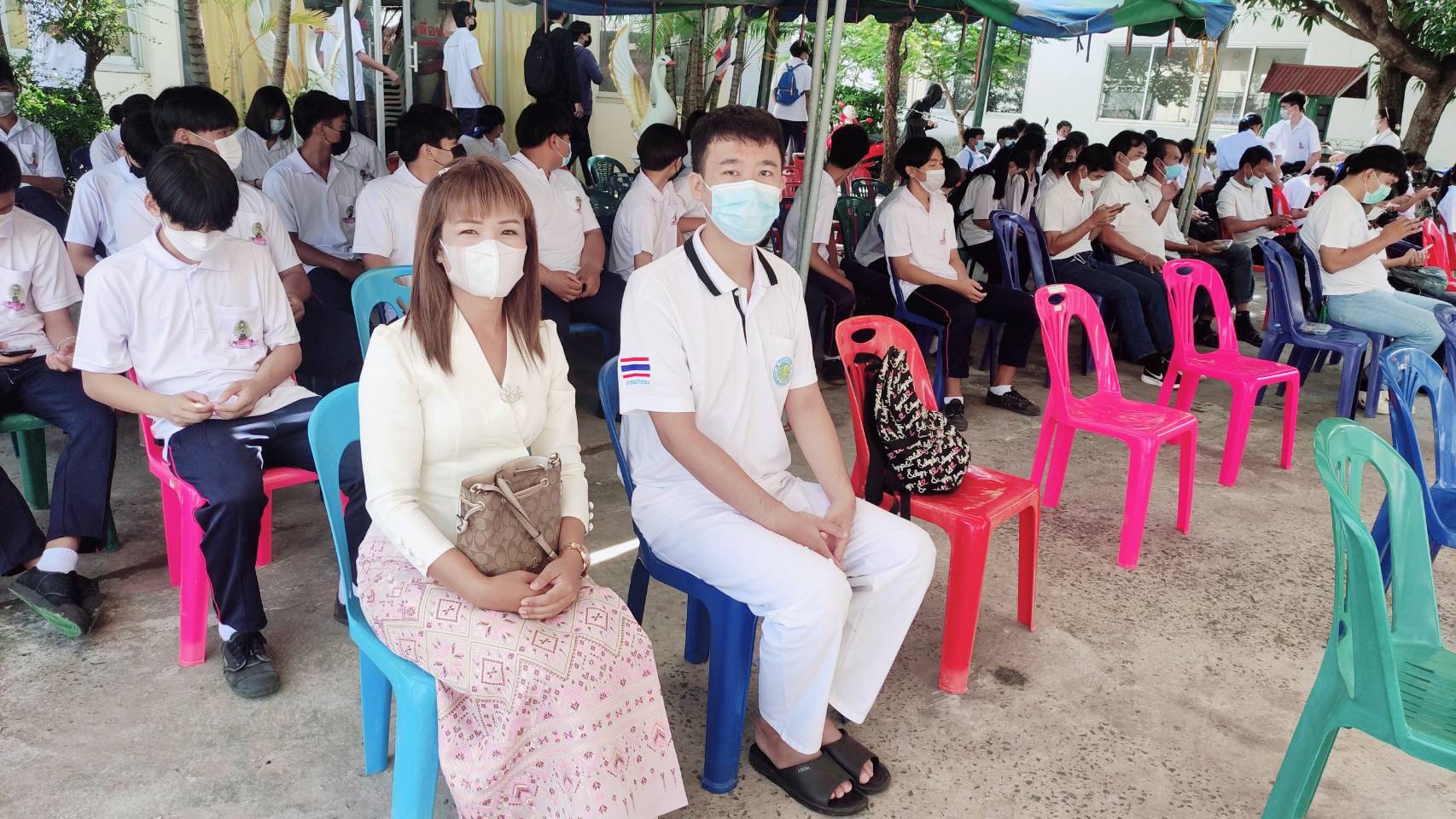 ร่วมโครงการอบรมคุณธรรมจริยธรรม ข้าราชการ นักการเมือง นักเรียน นักศึกษา และประชาชนทั่วไป เนื่องในเทศกาลเข้าพรรษา ประจำปี ๒๕๖๕