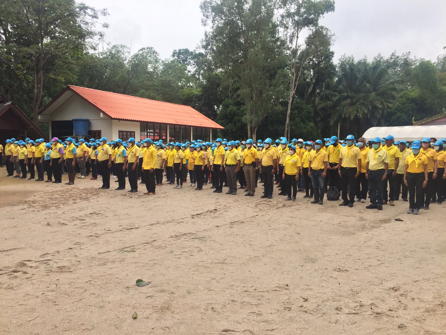 ประมงจังหวัดพัทลุง ร่วมพิธีวางพวงมาลาถวายราชสักการะ เนื่องในวันคล้ายวันสวรรคต พระบาทสมเด็จพระบรมชนกาธิเบศร มหาภูมิพลอดุลยเดชมหาราช บรมนาถบพิตร 13 ตุลาคม 2565..คลิก