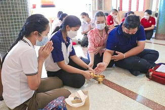 โครงการส่งเสริมคุณธรรมจริยธรรมข้าราชการในวันธรรมสวนะ
