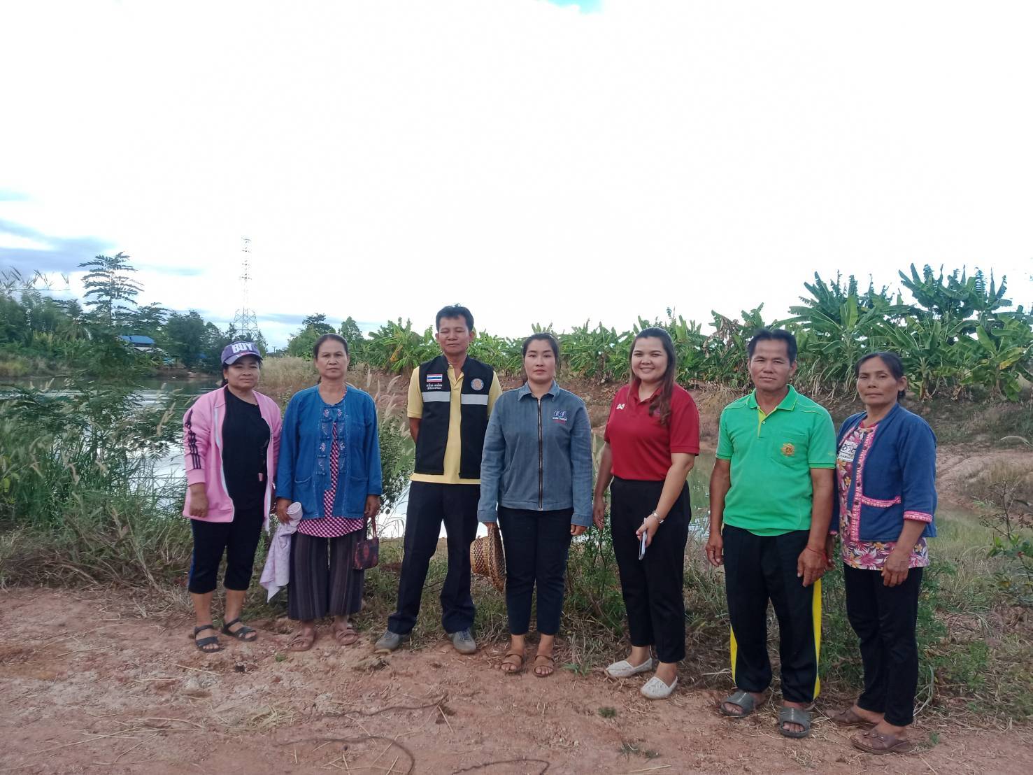 ลงพิื้นที่สำรวจแหล่งน้ำที่เข้าร่วมโครงการ สร้างรายได้สร้างอาชีพจากแหล่งน้ำชุมชน..คลิก