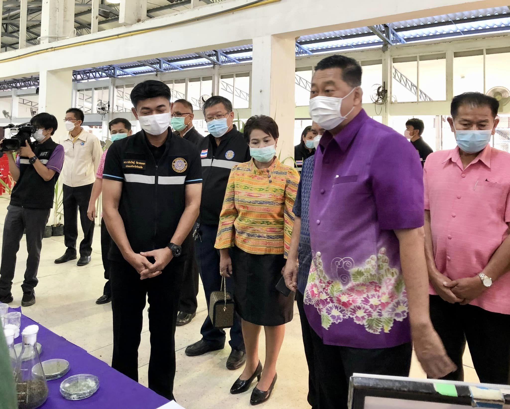 ร่วมเป็นเกียรติในการเปิดการฝึกอบรมเกษตรกร ซึ่งจัดโดยสำนักงานประมงจังหวัดร้อยเอ็ด..คลิก