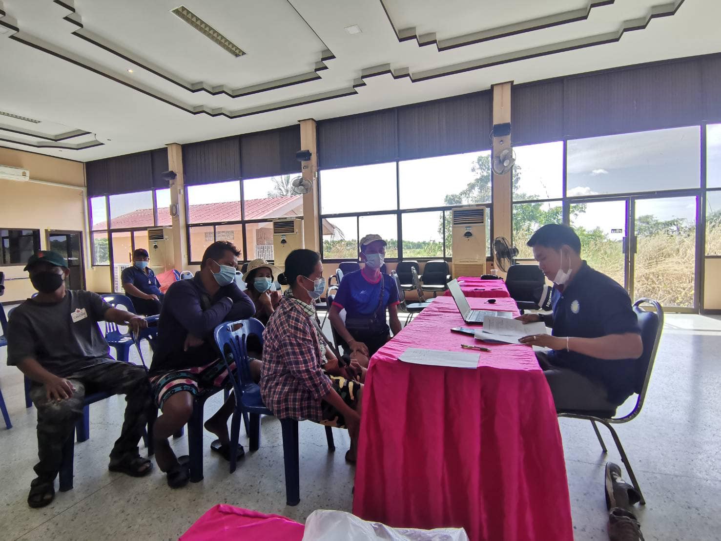 ออกหน่วยเคลื่อนที่ให้บริการให้คำแนะนำพร้อมส่งเสริมการใช้ระบบโปรแกรมประยุกต์ APD ในพื้นที่ อำเภออมืองนครนายก..คลิก