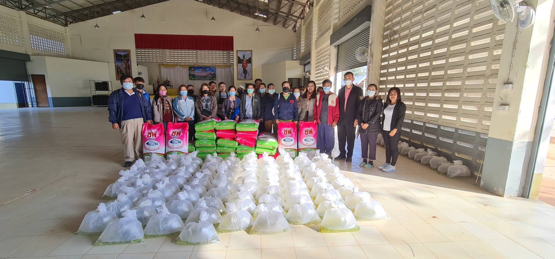 ประมงอำเภอปลาปาก ให้ความรู้เกษตรกรพร้อมแนะนำการปล่อยพันธุ์สัตว์น้ำและการเลี้ยงสัตว์น้ำในฤดูหนาว แก่เกษตรกรที่เข้าร่วมโครงการพัฒนาเกษตรกรรมยั่งยืน กิจกรรมพัฒนาเกษตรทฤษฎีใหม่ ประจำปีงบประมาณ 2566 และมอบปัจจัยการผลิตแก่เกษตรกร พื้นที่อำเภอวังยาง จำนวน 25 ราย..คลิก