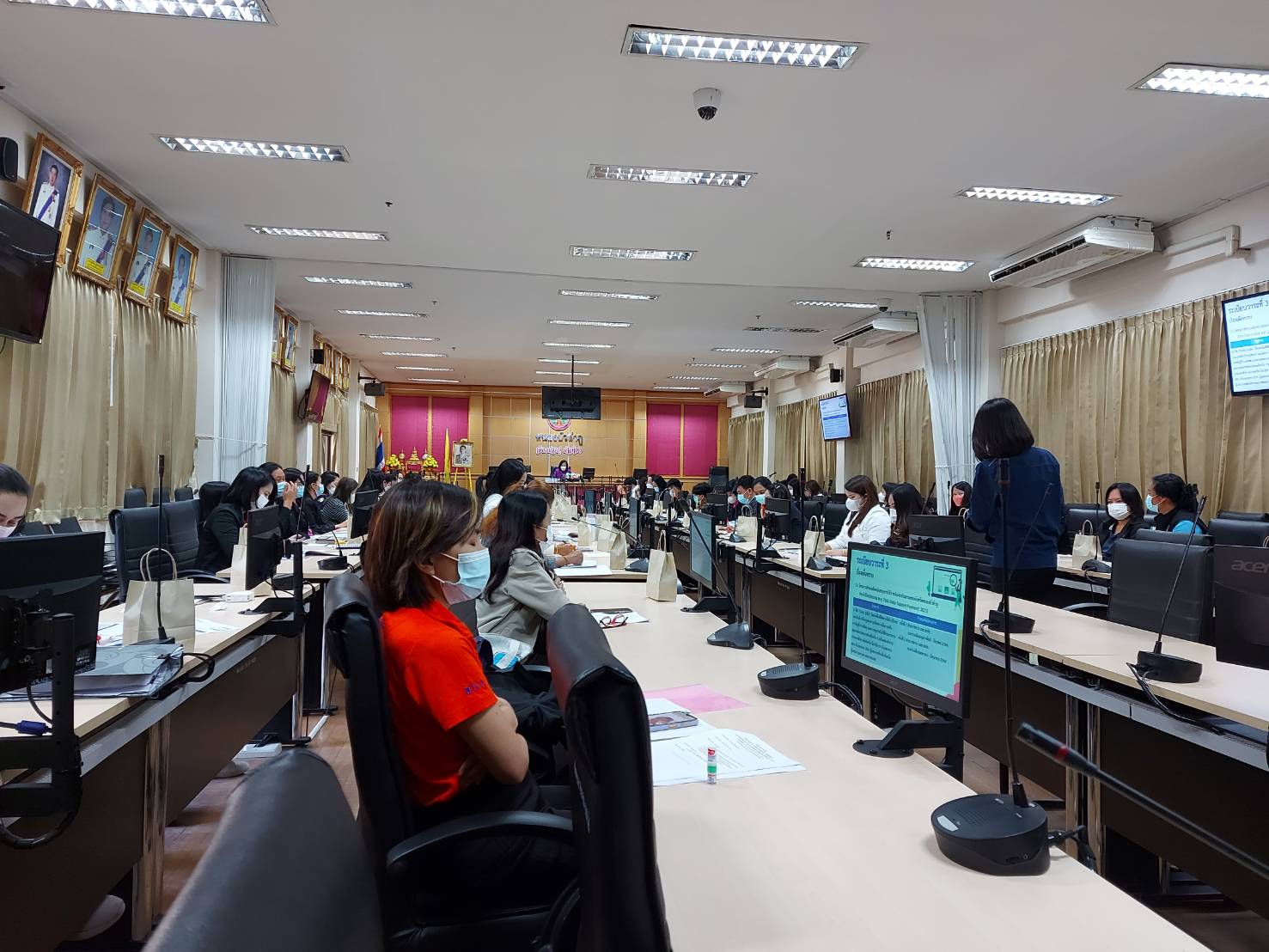 วันที่ 22 ธันวาคม พ.ศ. 2565 ร่วมประชุมซักซ้อมความเข้าใจการเตรียมความพร้อมด้านการจัดซื้อจัดจ้างและการจัดเตรียมเอกสารเบิกจ่ายเงินให้กับเจ้าหน้าที่ผู้ปฏิบัติงานพัสดุของส่วนราชการ..คลิก
