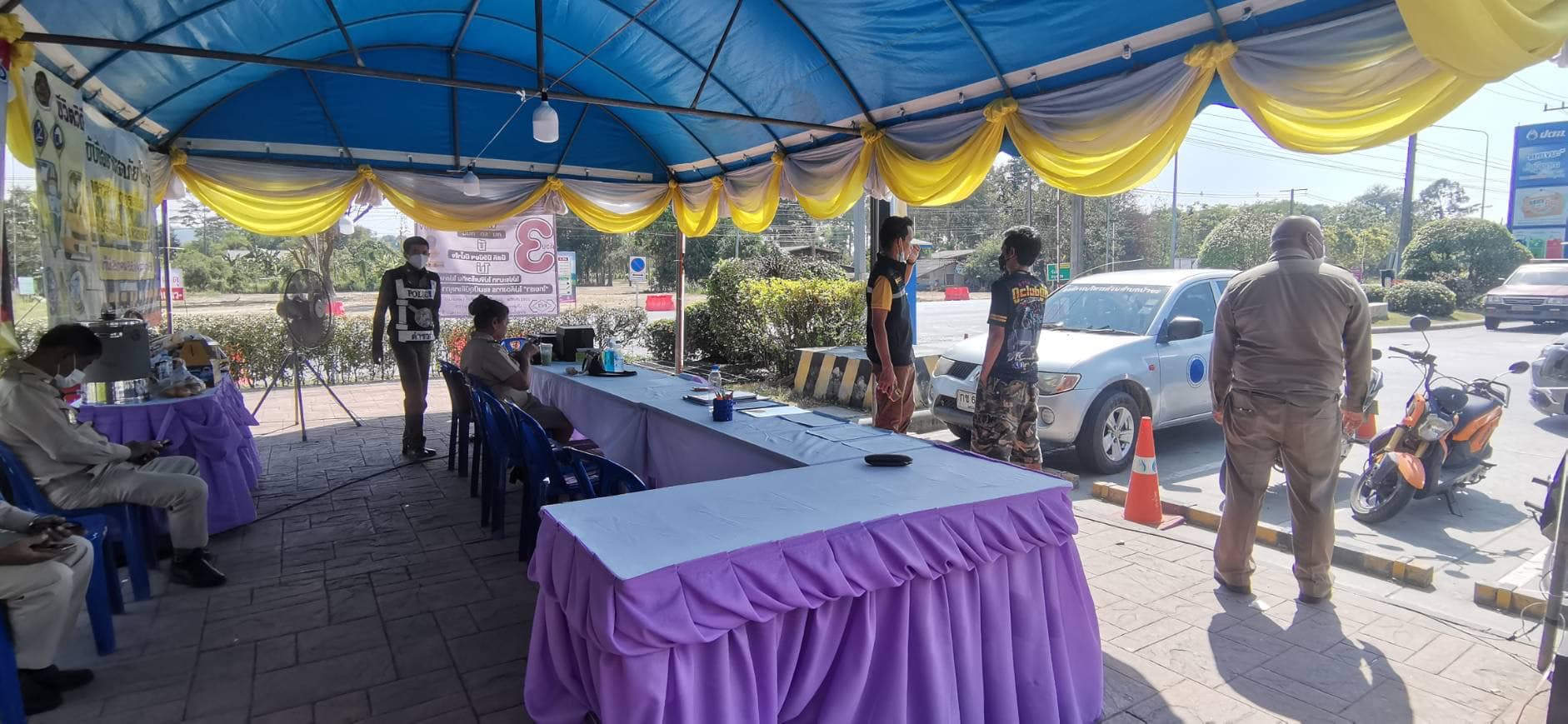 ประมงอำเภอบ้านนา ตรวจติดตามการปฏิบัติงานเจ้าหน้าที่ประจำจุดตรวจป้องกันอุบัติเหตุด้านจราจรช่วงเทศกาลปีใหม่ 2566..คลิก