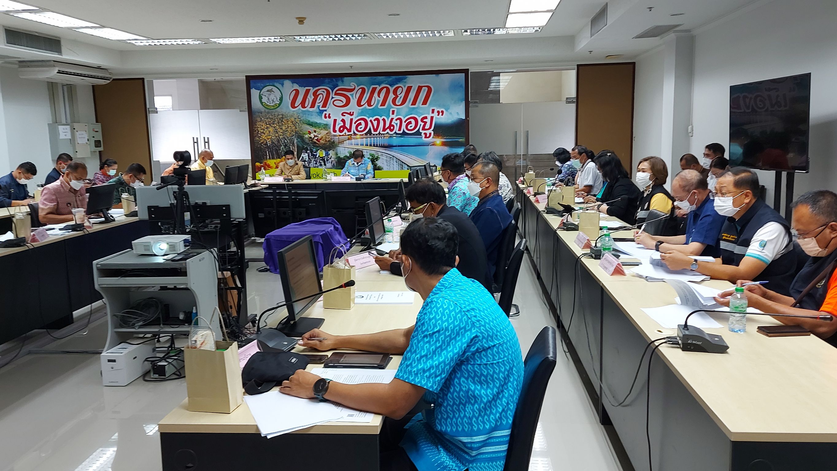 เข้าร่วมประชุมชี้แจงตามประเด็นการตรวจราชการของผู้ตรวจราชการกระทรวงมหาดไทย เขตตรวจราชการที่ 5 และ 9..คลิก