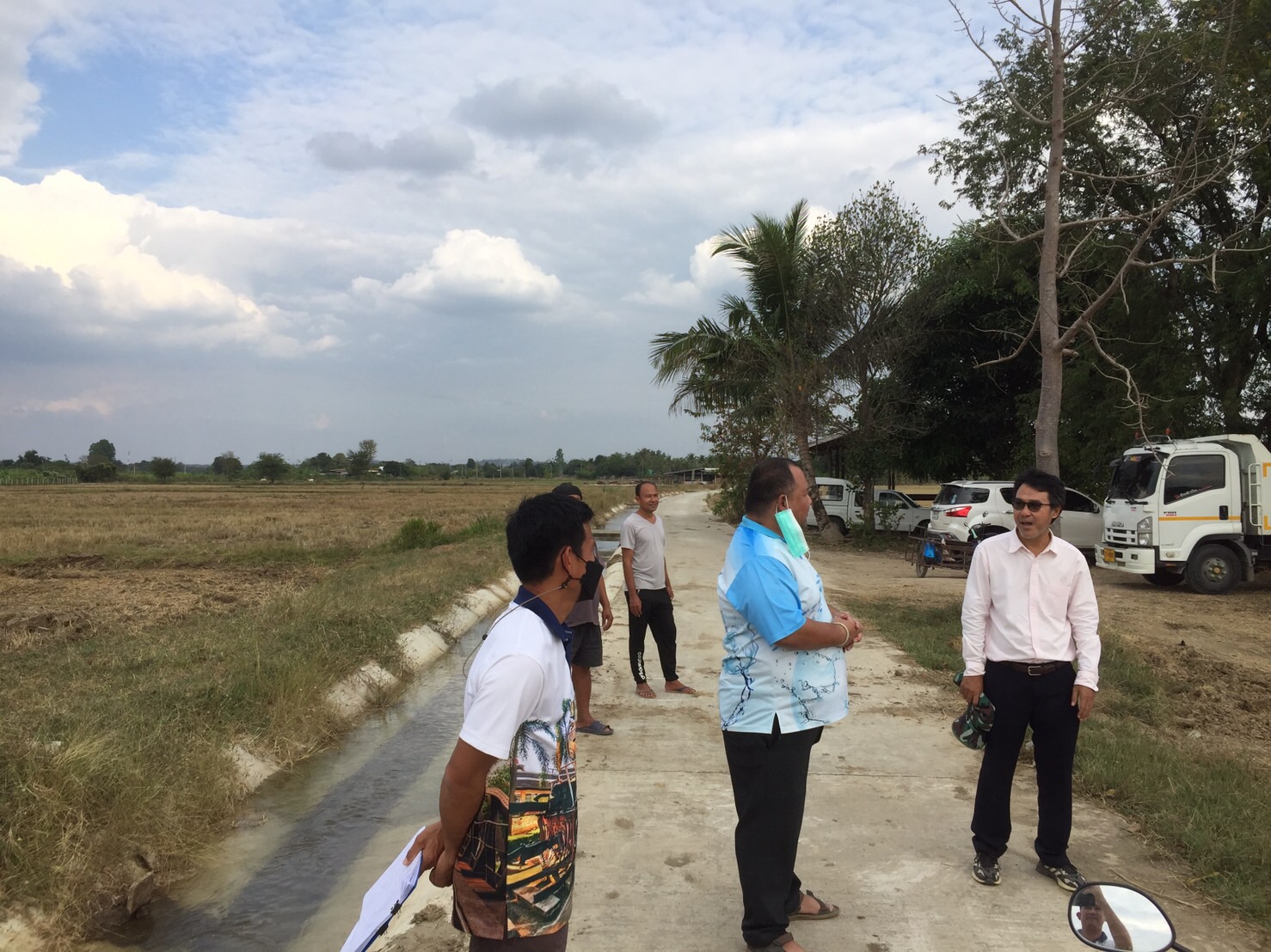 ลงพื้นที่ติดตามเกษตรกรที่เข้าร่วมโครงการพัฒนาเกษตรอินทรีย์..คลิก