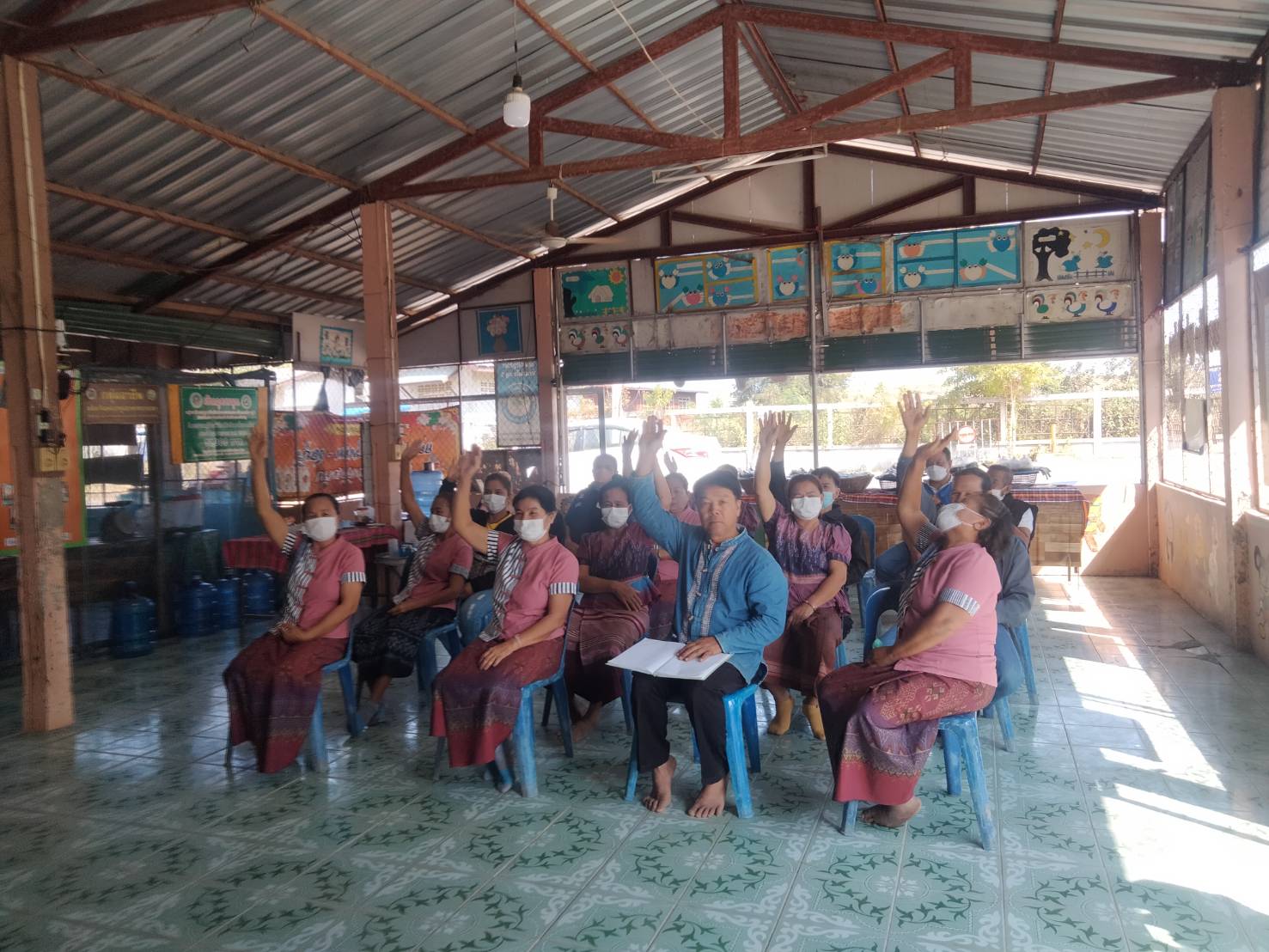 วันที่ 17มกราคม พ.ศ. 2566 สำนักงานประมงจังหวัดหนองบัวลำภู ร่วมกับชุมชนเครือข่ายเฝ้าระวังการทำการประมงน้ำจืดบ้านโนนสว่าง และกลุ่มอาชีพแปรรูปปลาบ้านตาดไฮ  เพื่อจัดทำแผนการปฏิบัติงานและแผนการใช้จ่ายเงินงบอุดหนุนตามโครงการสร้างความเข้มแข็งกลุ่มการผลิตด้านประมง..คลิก