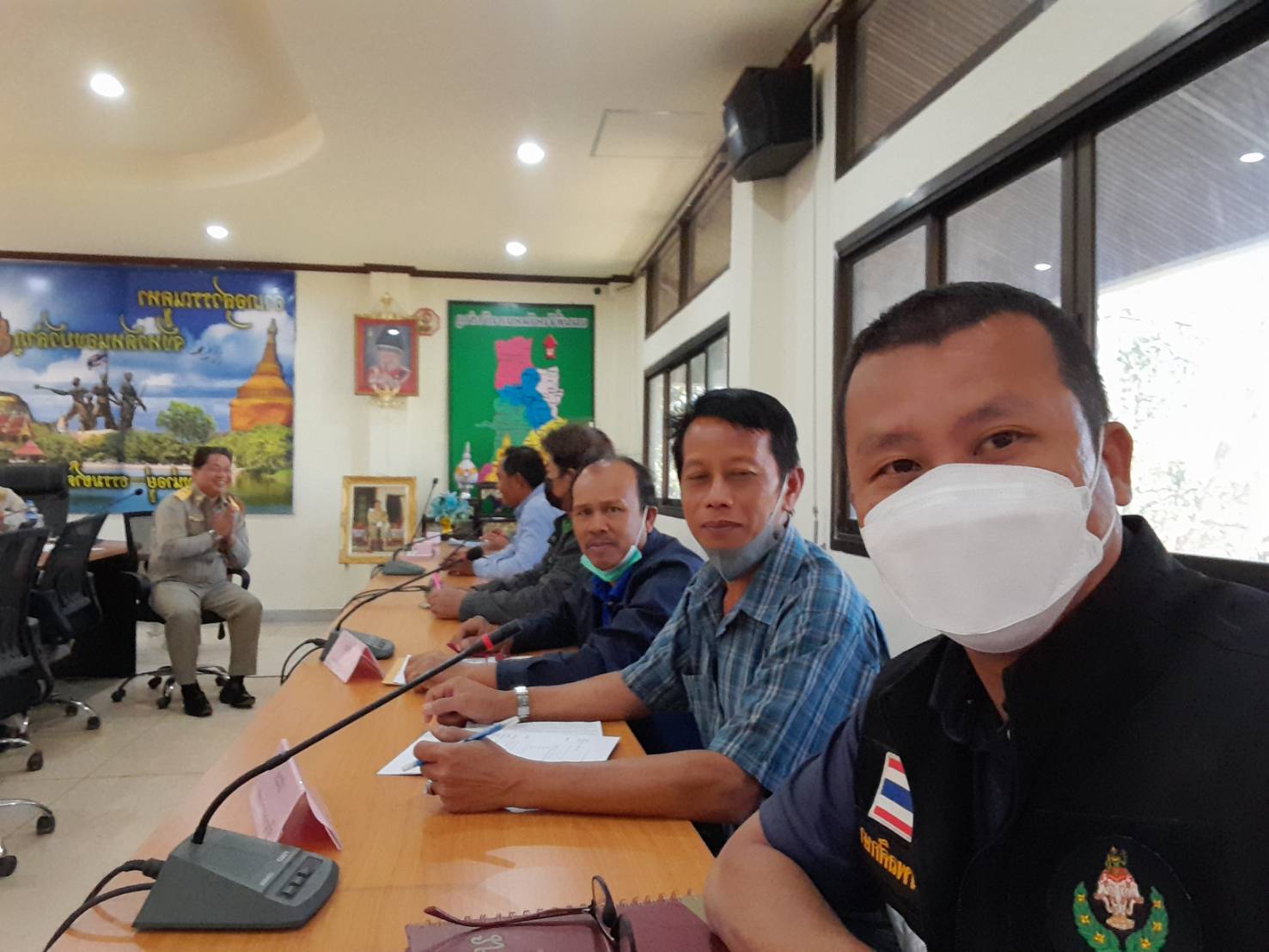 วันที่ 19 มกราคม 2566 นายสมมิตร ธรรมมิยะ ประมงอำเภอสุวรรณคูหา ร่วมประชุมส่วนราชการ องค์กรปกครองส่วนท้องถิ่น กำนัน และภาคเอกชน เพื่อเตรียมการจัดงาน 