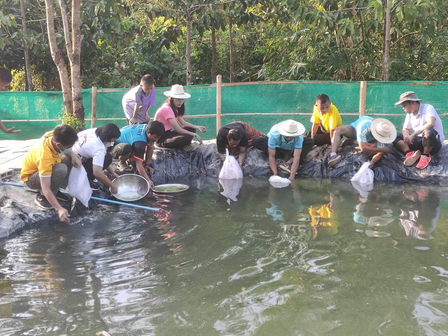 โครงการพัฒนาชุมชนในเขตรักษาพันธุ์สัตว์ป่าและอุทยานแห่งชาติ จังหวัดกาญจนบุรี ในพระบรมราชูปถัมป์ ประจำปี 2566..คลิก
