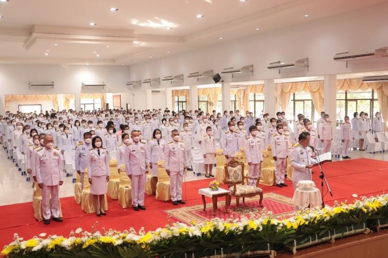 เข้าร่วมประกอบพิธีถวายพานพุ่มดอกไม้สด จุดธูปเทียนเครื่องทองน้อย และกล่าวคำถวายราชสดุดี เบื้องหน้าพระบรมสาทิสลักษณ์พ่อขุนรามคำแหงมหาราช..คลิก