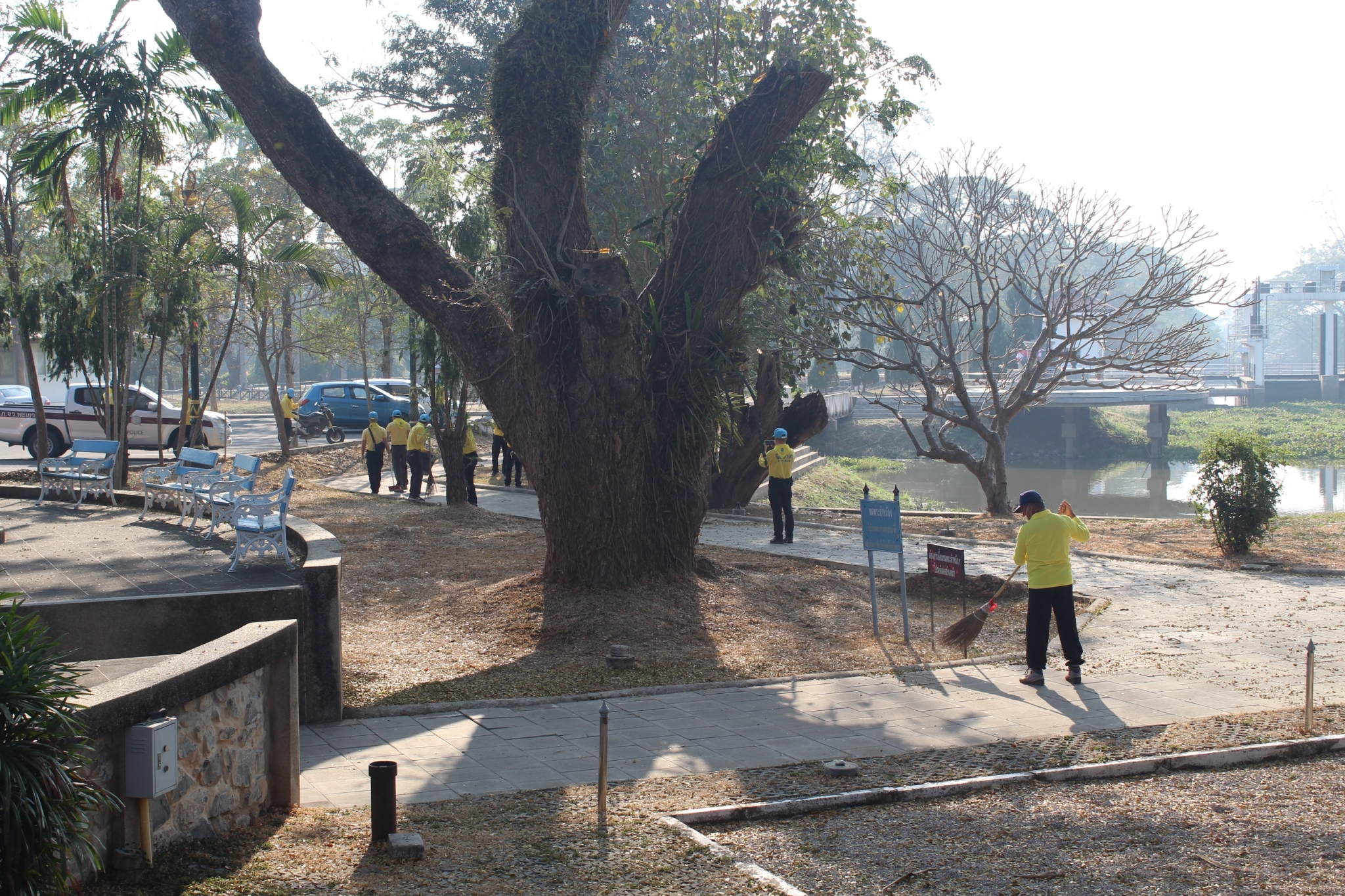 เข้าร่วมกับสถานีตำรวจภูธรเมืองพะเยา  โครงการจิตอาสา “เราทำความดีด้วยหัวใจ” กิจกรรม “จิตอาสาพระราชทานพัฒนาเขตพระราชฐานพระตำหนักกว๊านพะเยา”..คลิก
