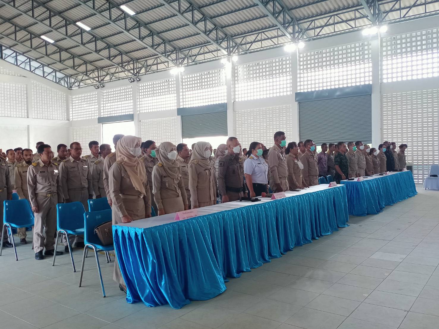 ร่วมประชุมการมอบนโยบายแนวทางการปฎิบัติราชการให้กับหัวหน้าส่วนราชการ ผู้บริหารองค์กรปกครองส่วนท้องถิ่น กำนัน และผู้ใหญ่บ้านพื้นที่อำเภอรามัน..คลิก
