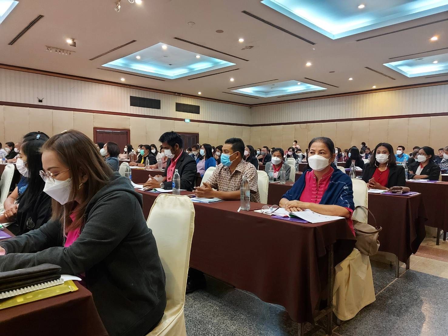 เข้าร่วมอบรมโครงการยกระดับคะแนนการประเมินคุณธรรมและความโปร่งใสในการดำเนินงานของหน่วยงานภาครัฐ ITA จังหวัดเพชรบุรี..คลิก