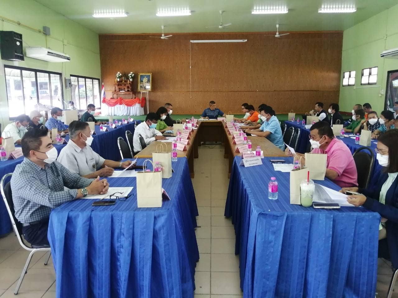 ประมงอำเภอเมืองนครนายก เข้าร่วมประชุมกรรมการอำเภอ หัวหน้าส่วนราชการ..คลิก